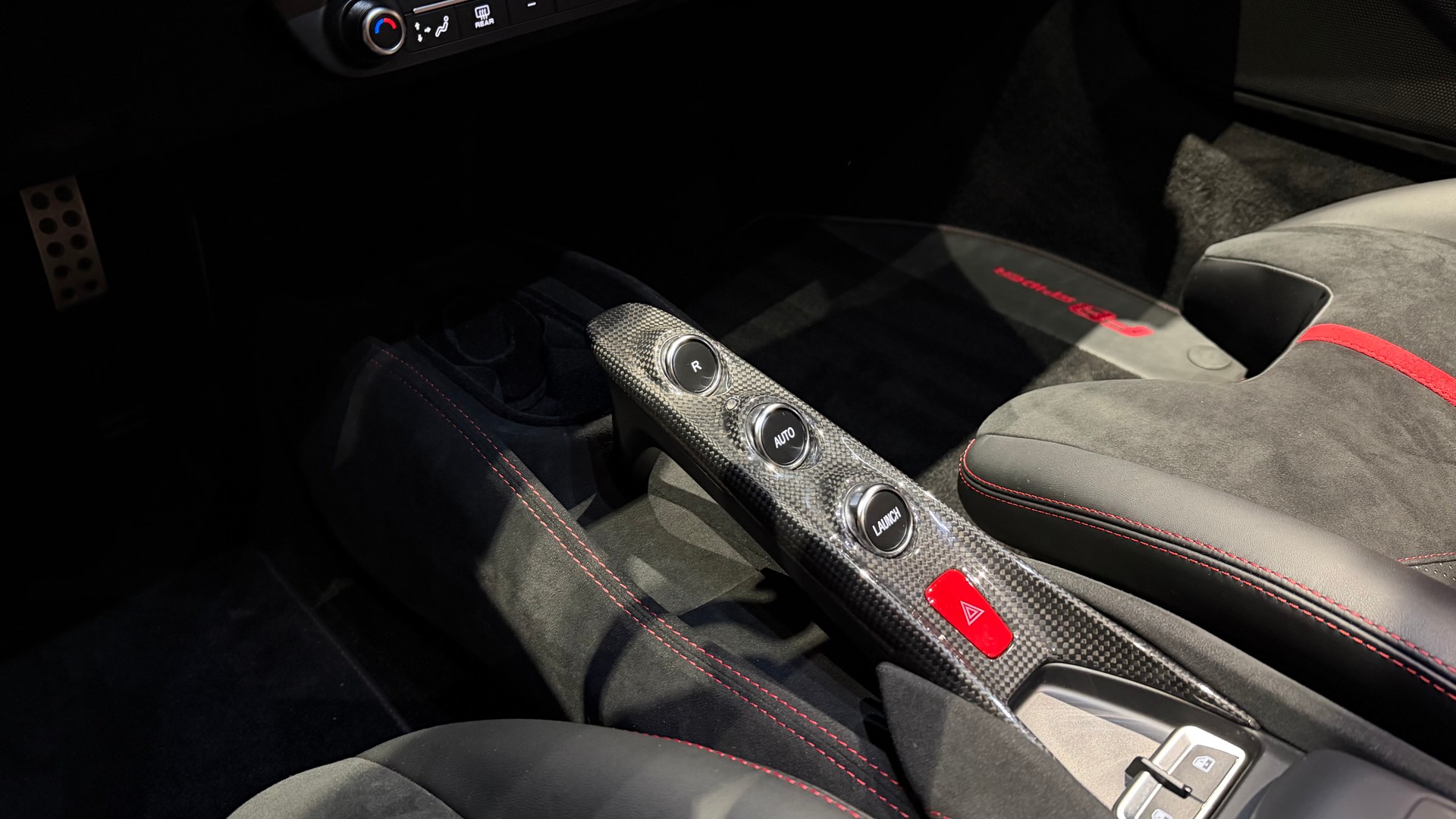 FERRARI F8 Spider-image-17