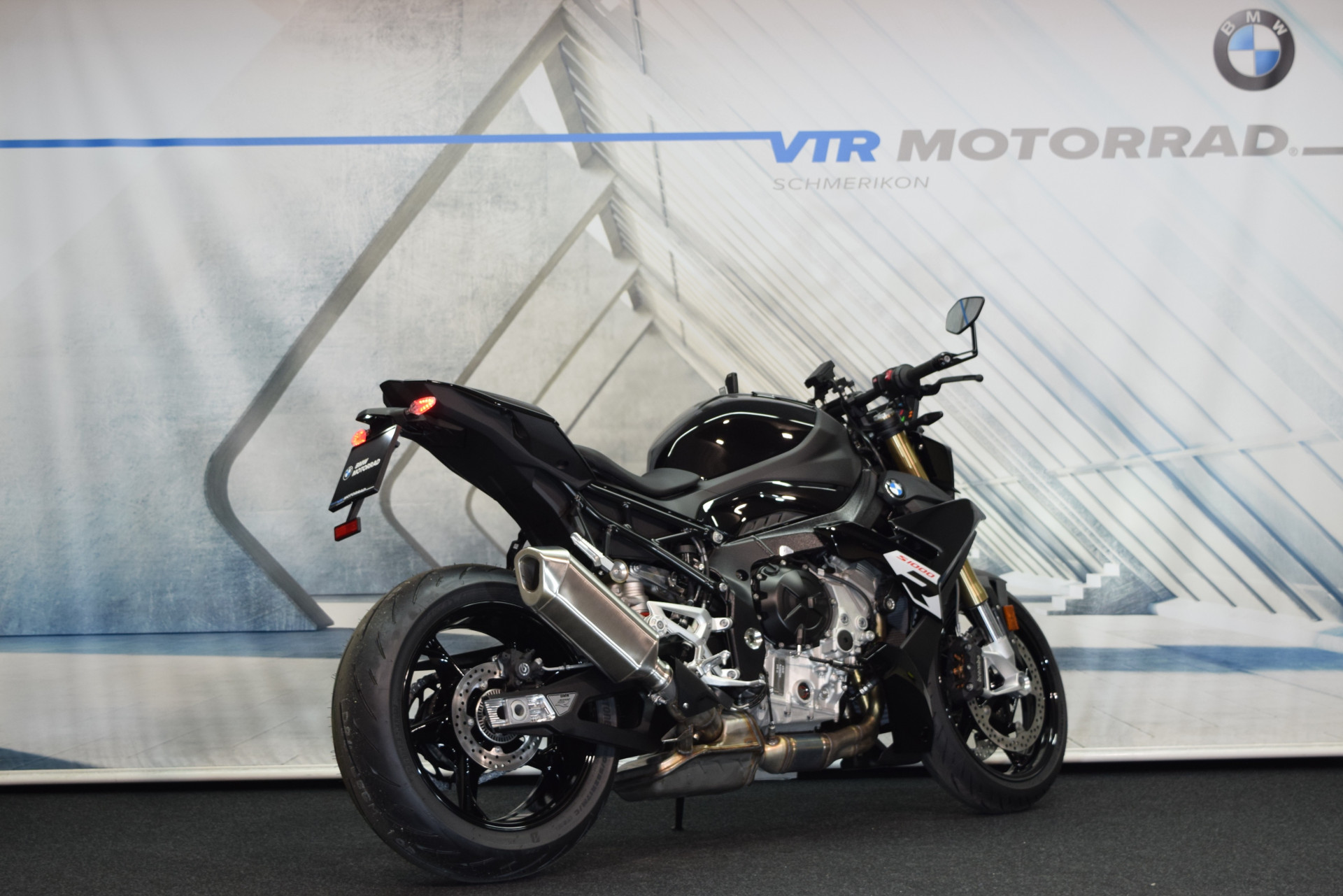 BMW S 1000 R Vollausstattung-showroom-element-2
