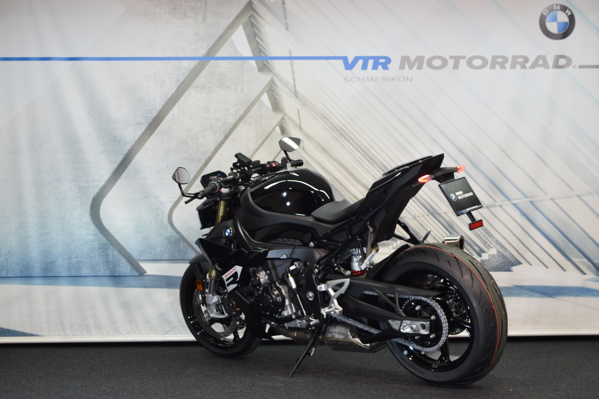 BMW S 1000 R Vollausstattung-showroom-element-3