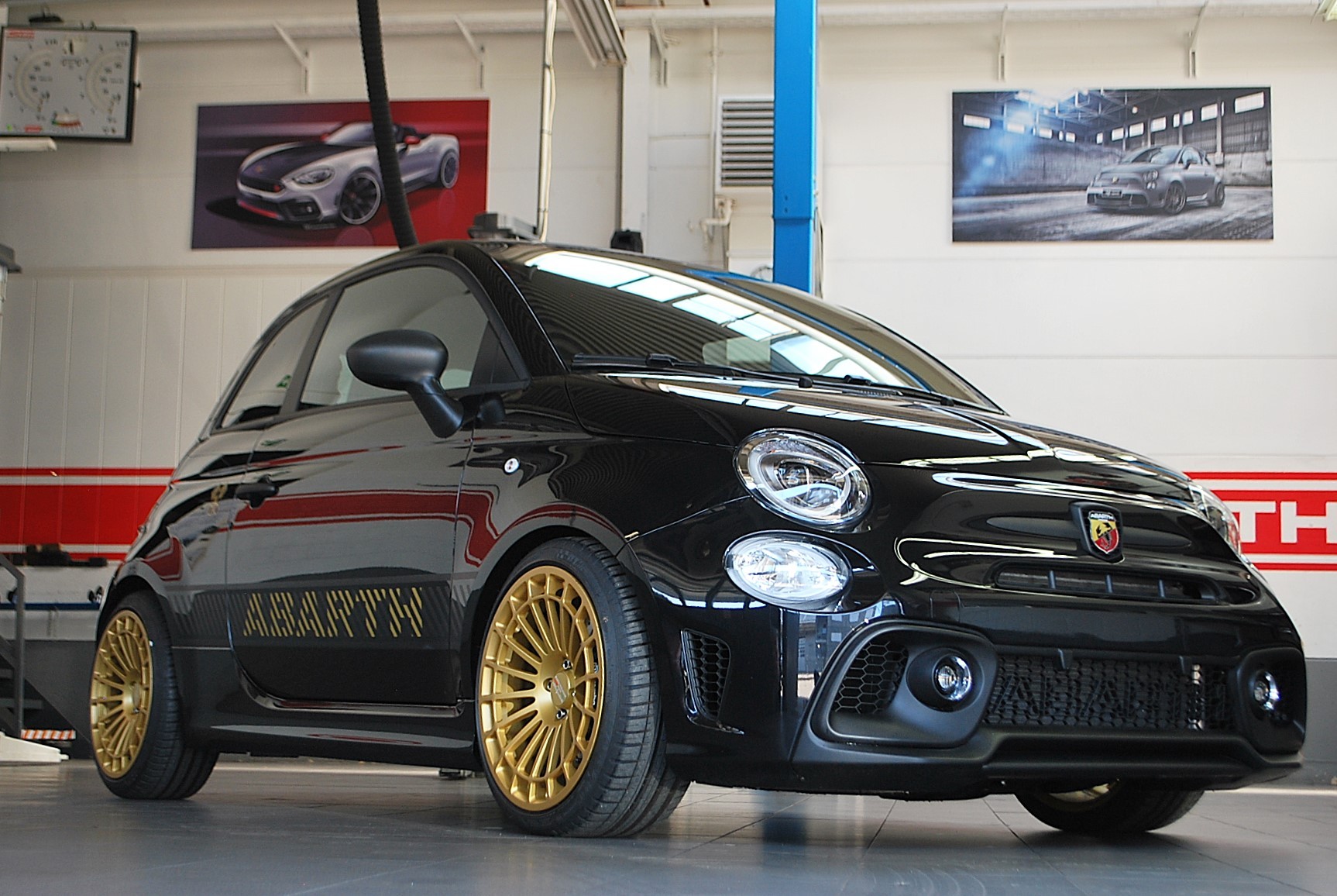 Car photo