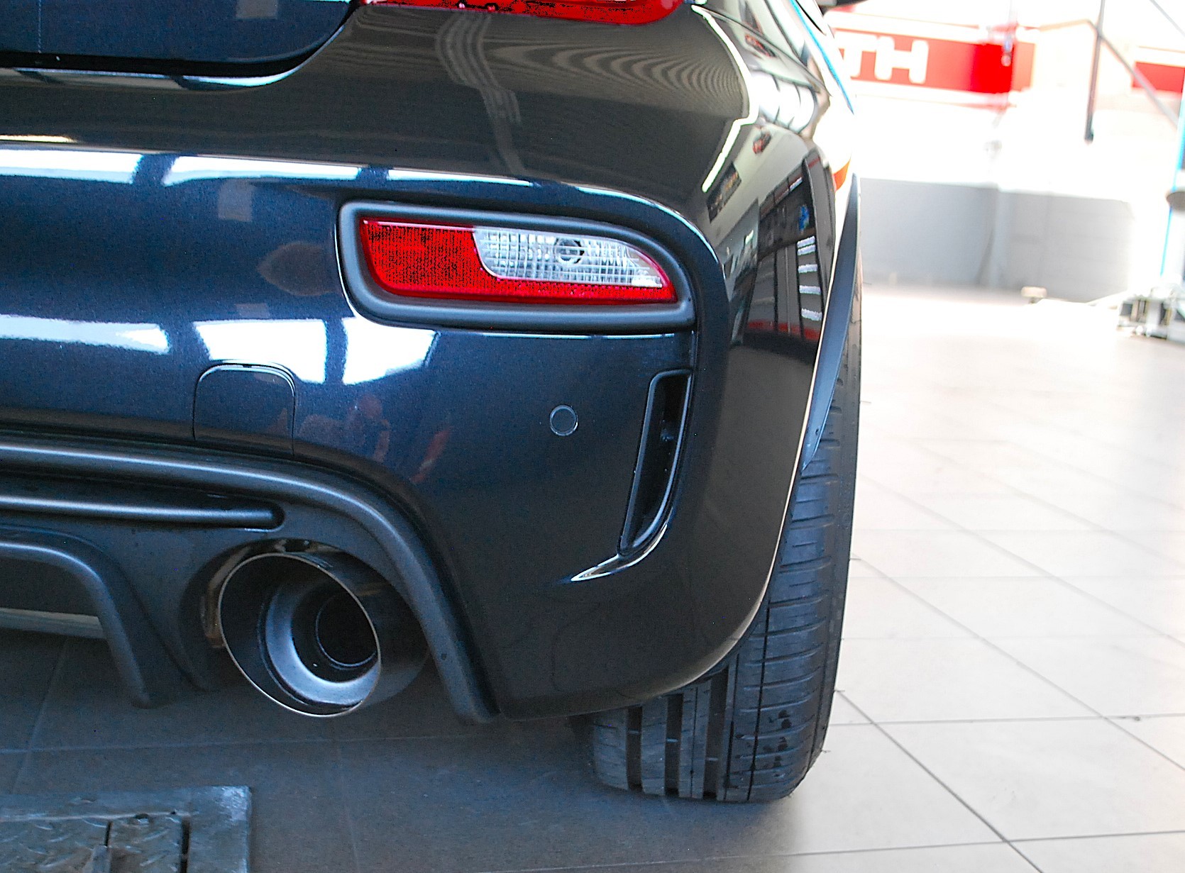 FIAT 695 1.4 16V Turbo Abarth Competizione-image-11