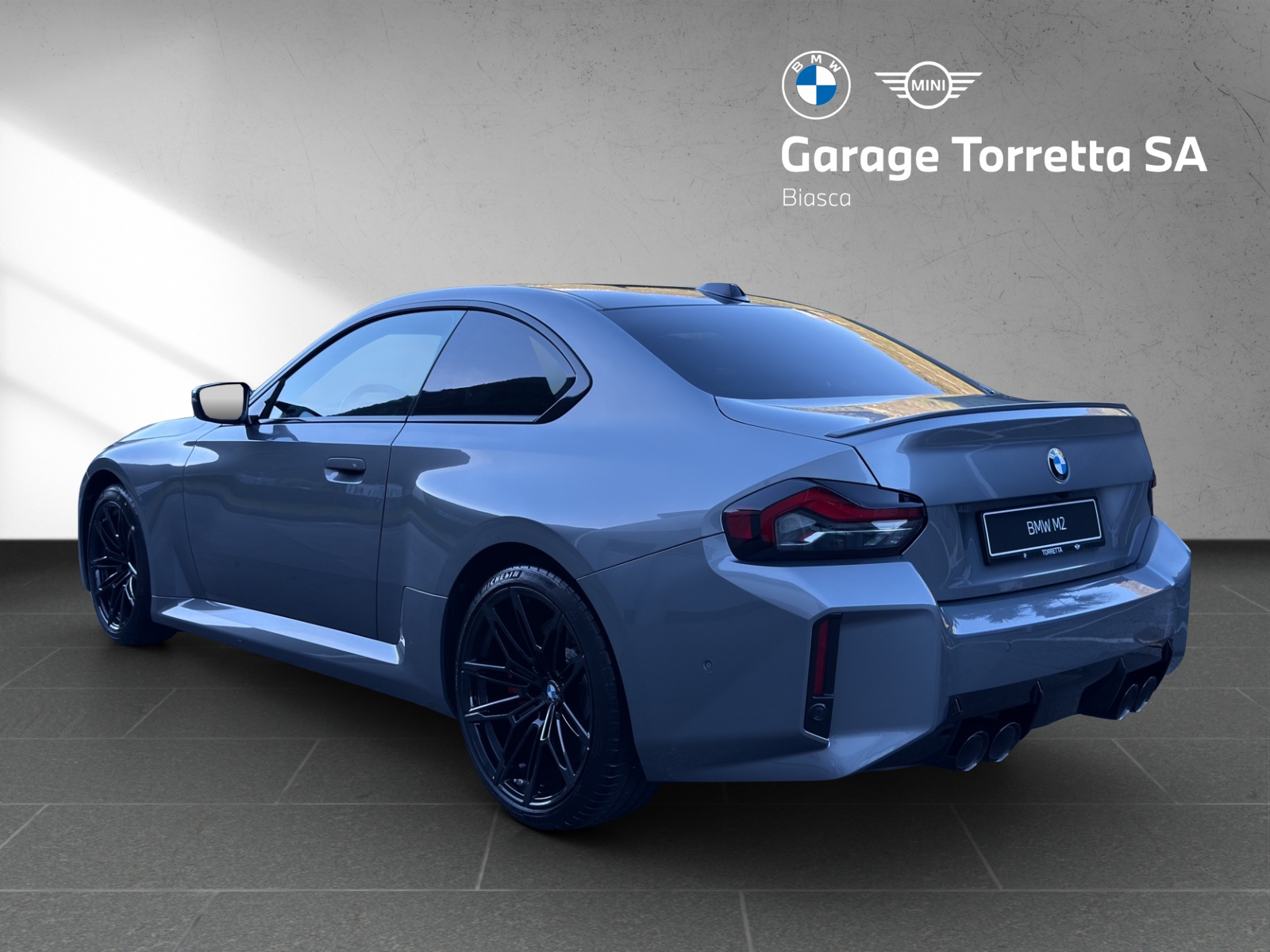 BMW M2 Steptronic-image-2
