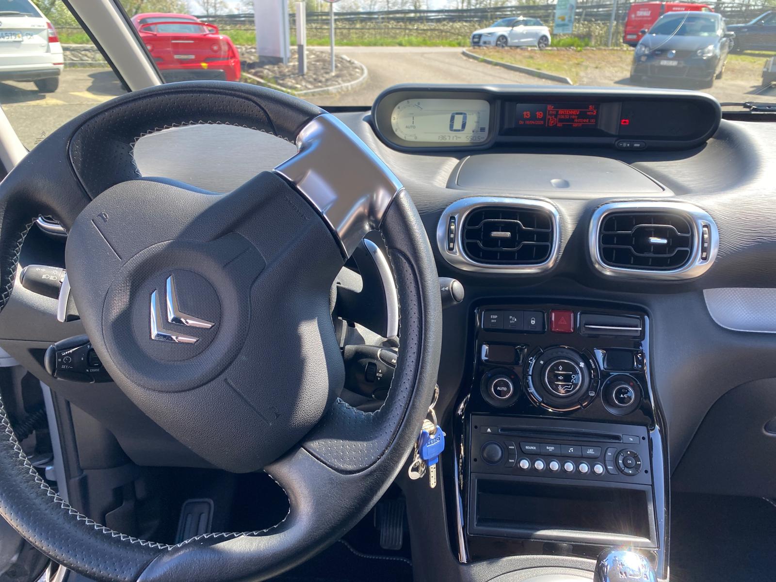 CITROEN C3 Picasso 1.6i 16V Exclusive EGS6-image-7