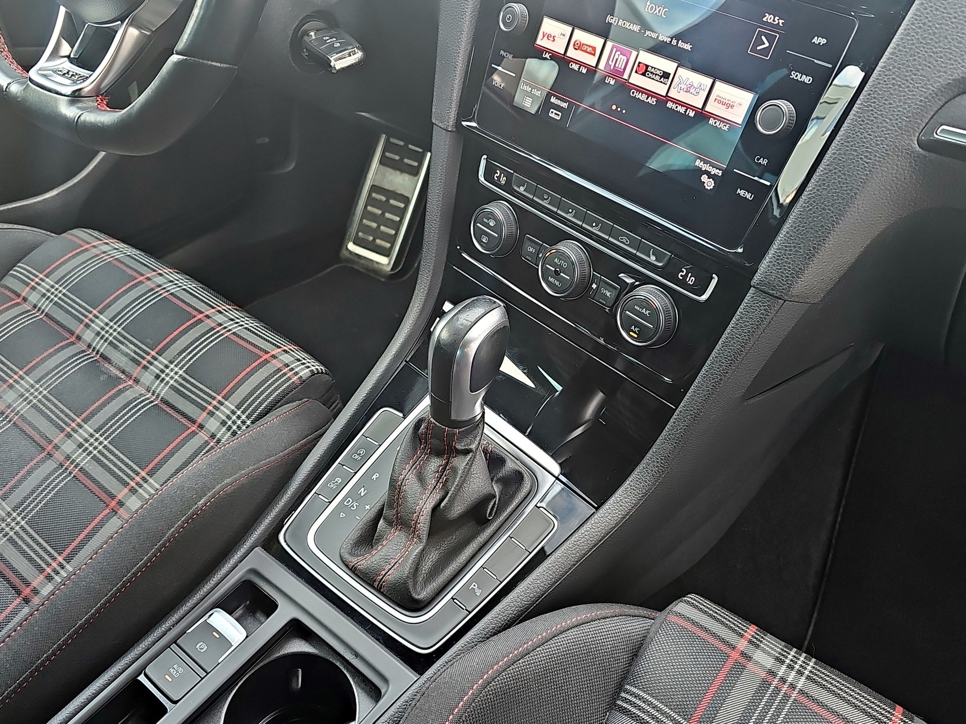 VW Golf 2.0 TSI GTI Performance DSG-image-22