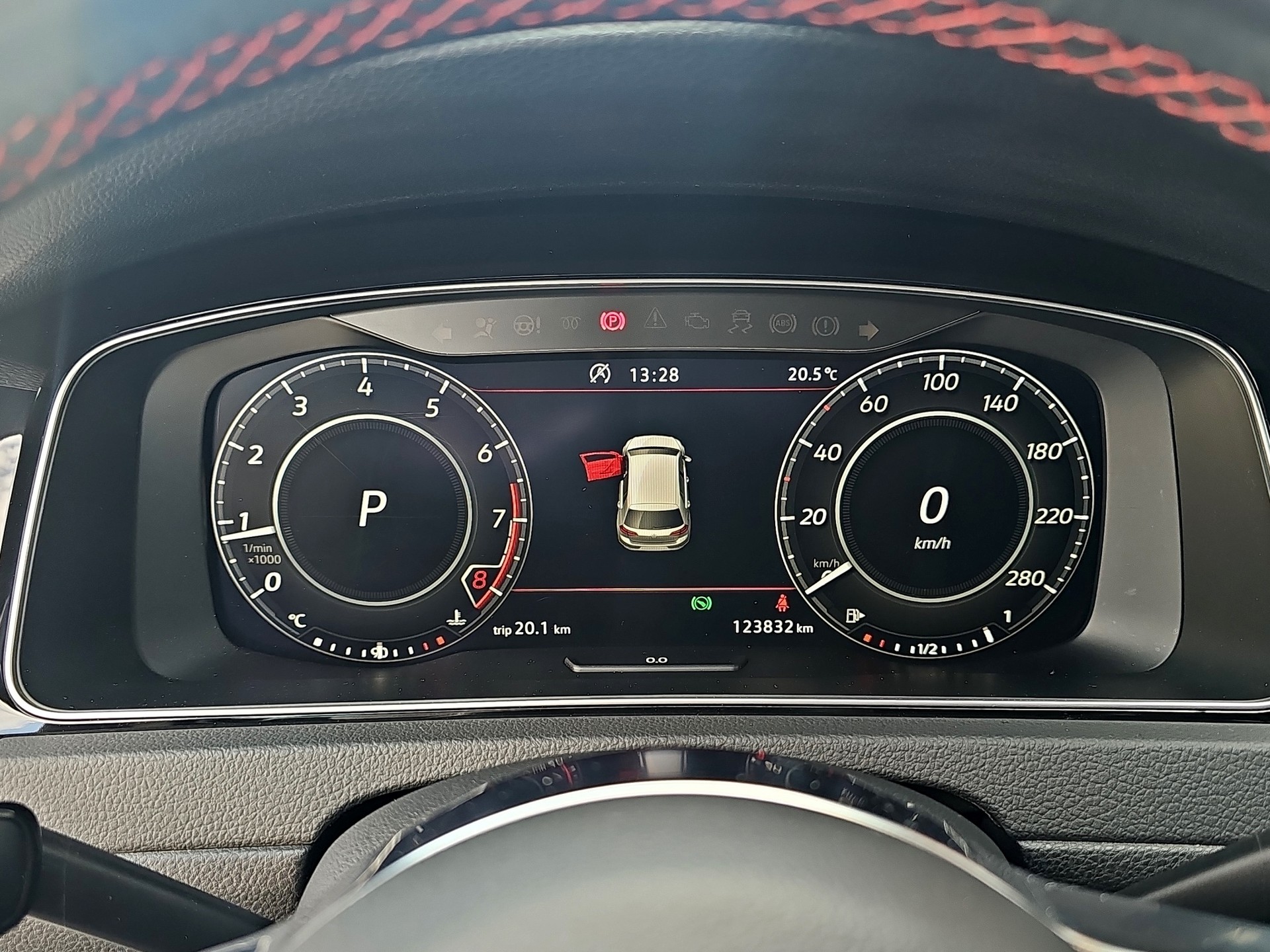 VW Golf 2.0 TSI GTI Performance DSG-image-14