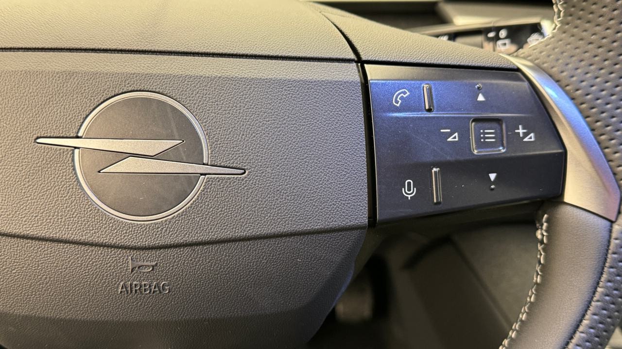 OPEL Grandland 1.6PHEV Ultimate eDCT-image-9