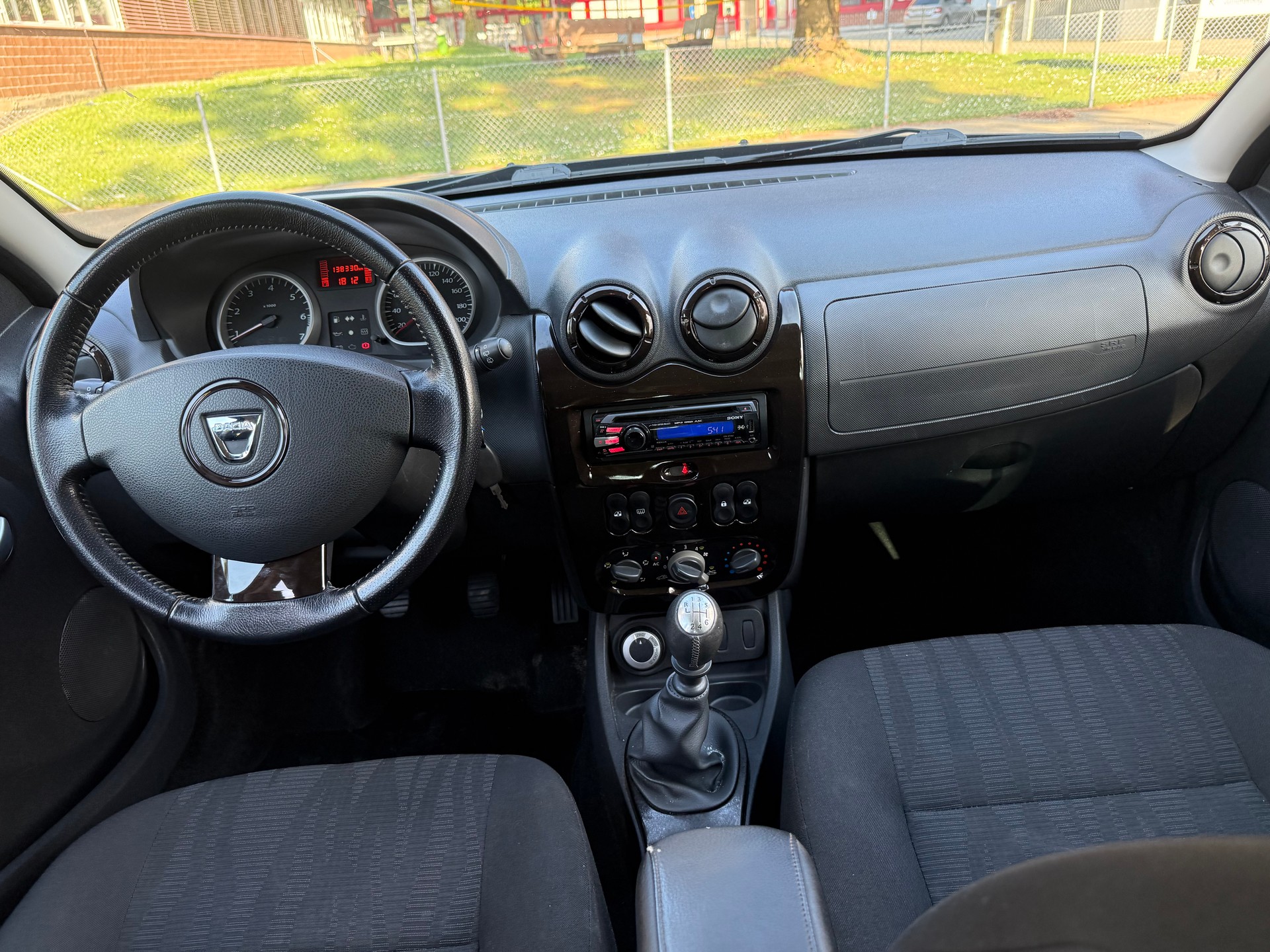 DACIA Duster 1.6 4x4-image-6