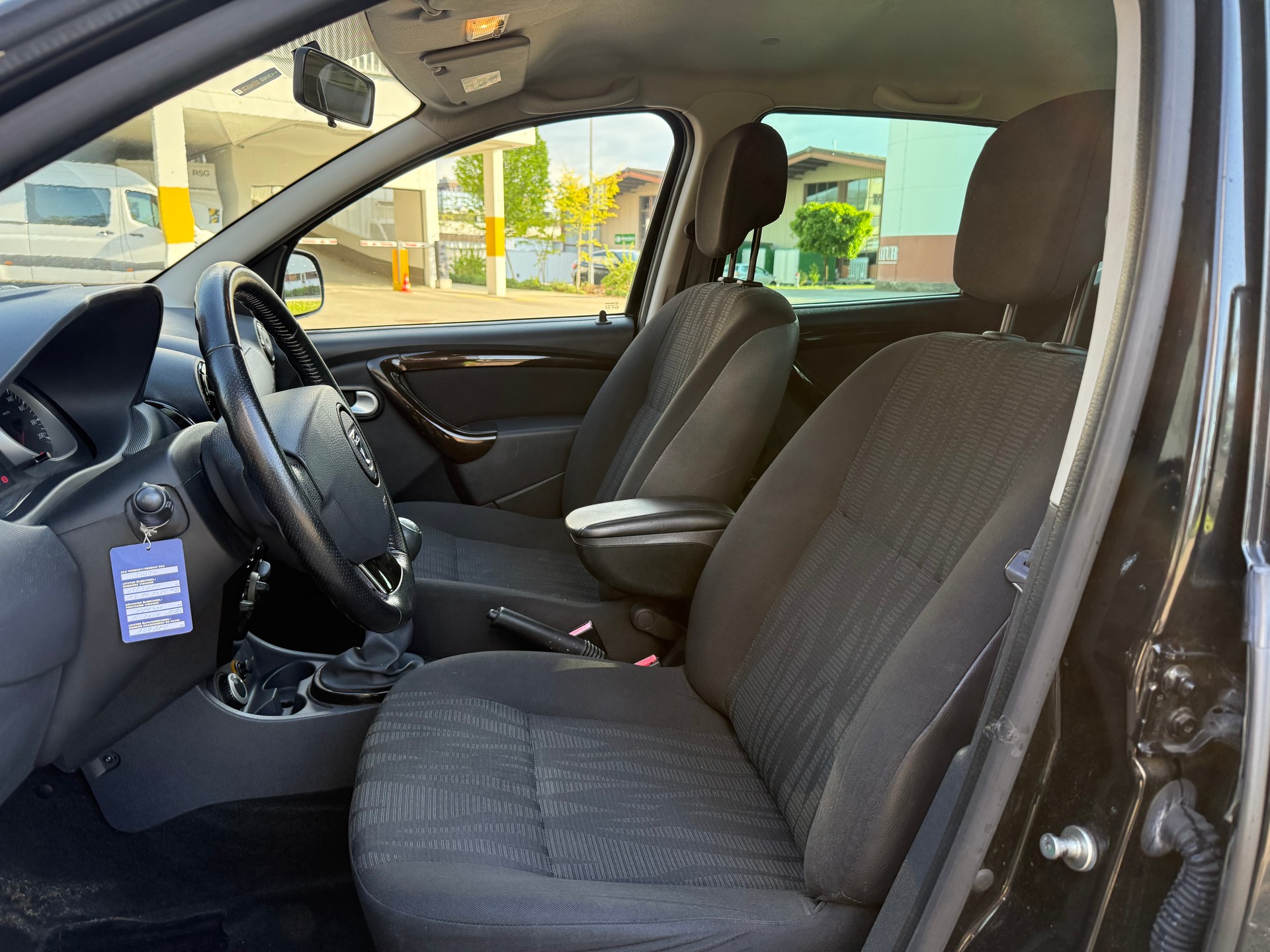 DACIA Duster 1.6 4x4-image-5