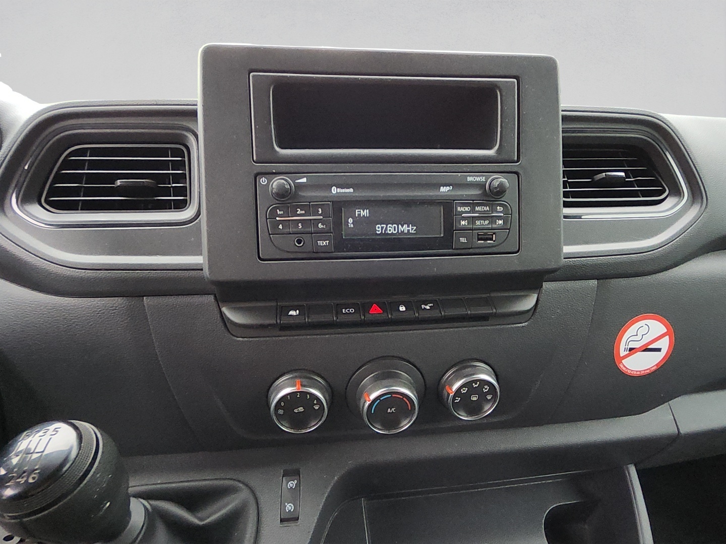 RENAULT Master T35 2.3 Blue dCi 135 L2H2-image-12