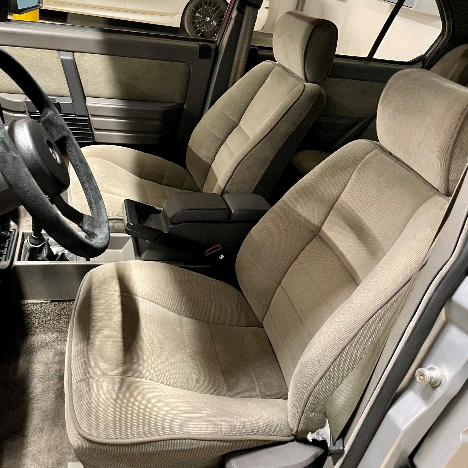 ALFA ROMEO 90 2.5 Quadrifoglio Oro *Veteran-Fahrzeug 05.2026*-image-8