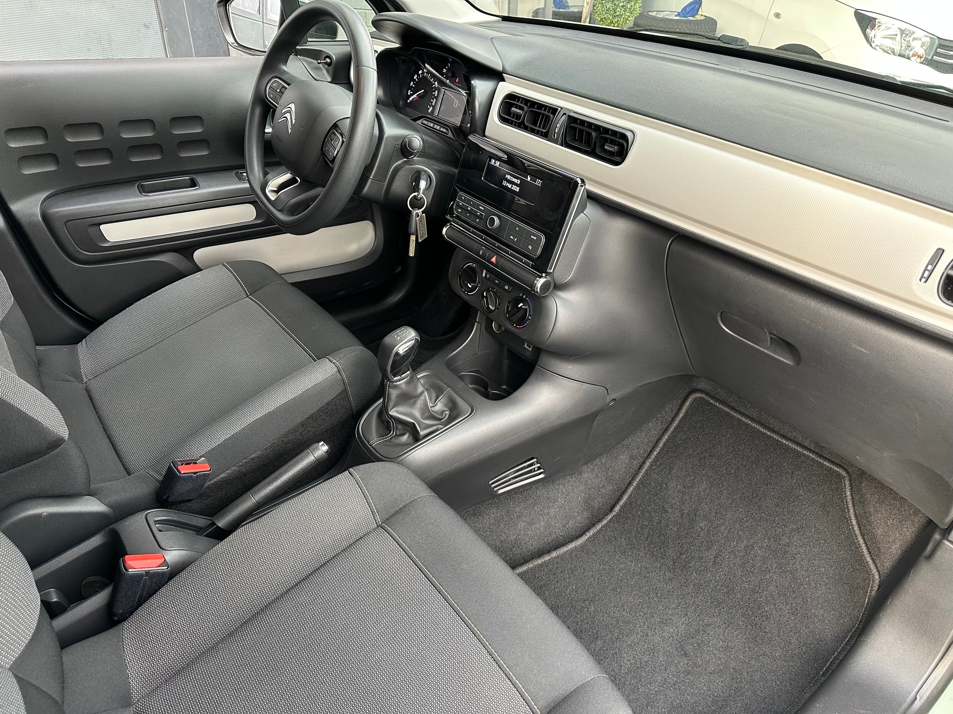 CITROEN C3 1.2i PureTech Live-image-8