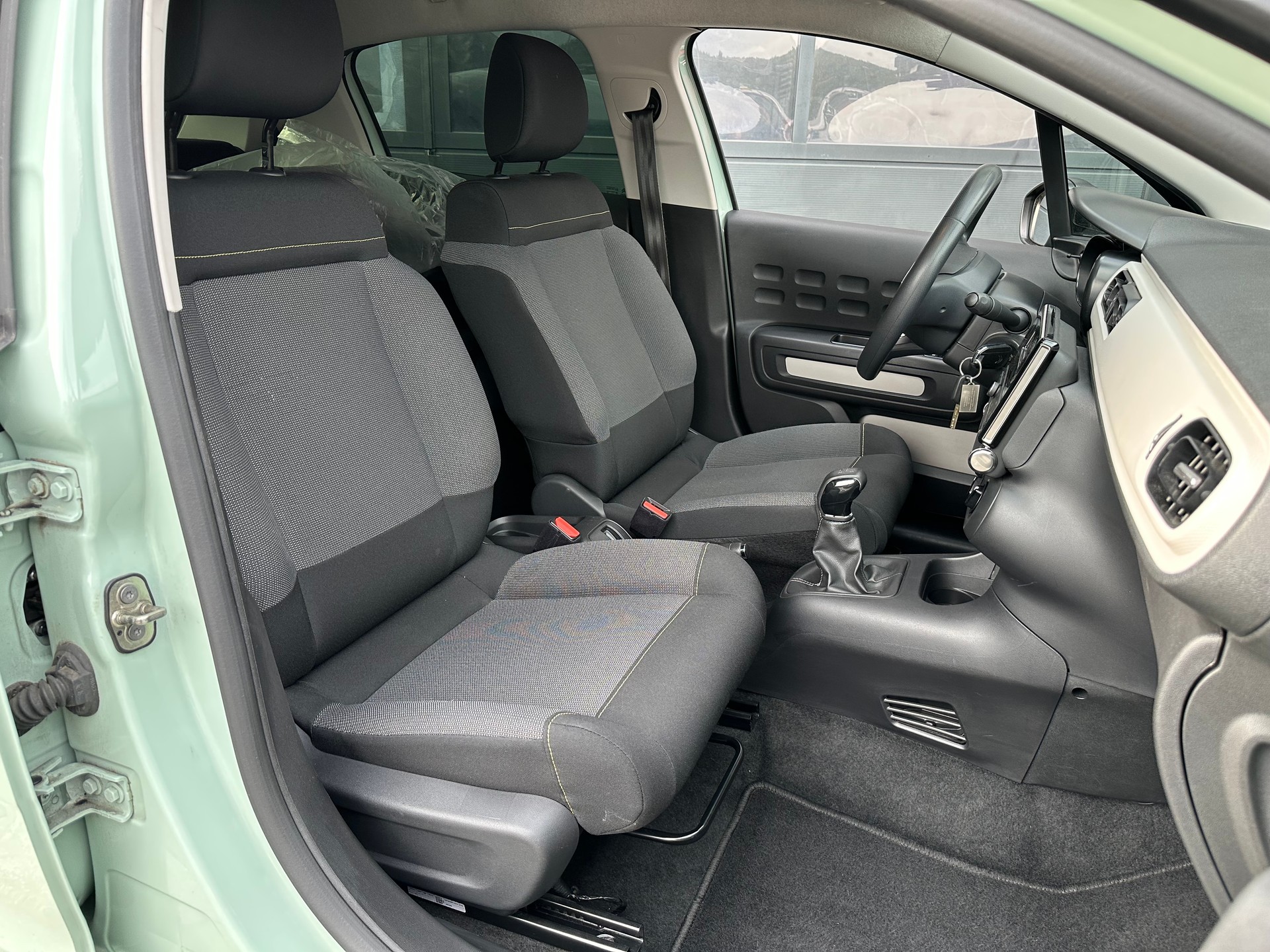 CITROEN C3 1.2i PureTech Live-image-21