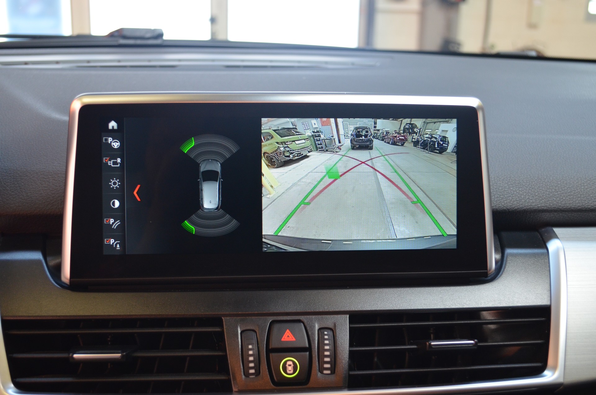 BMW 225xe iPerformance Active Tourer Steptronic-image-10