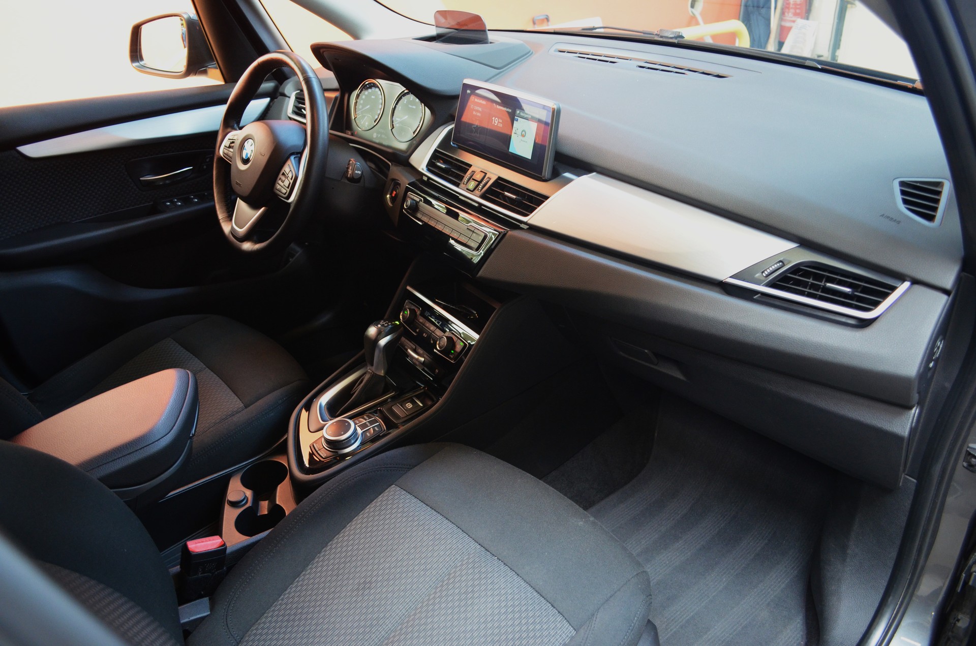 BMW 225xe iPerformance Active Tourer Steptronic-image-8