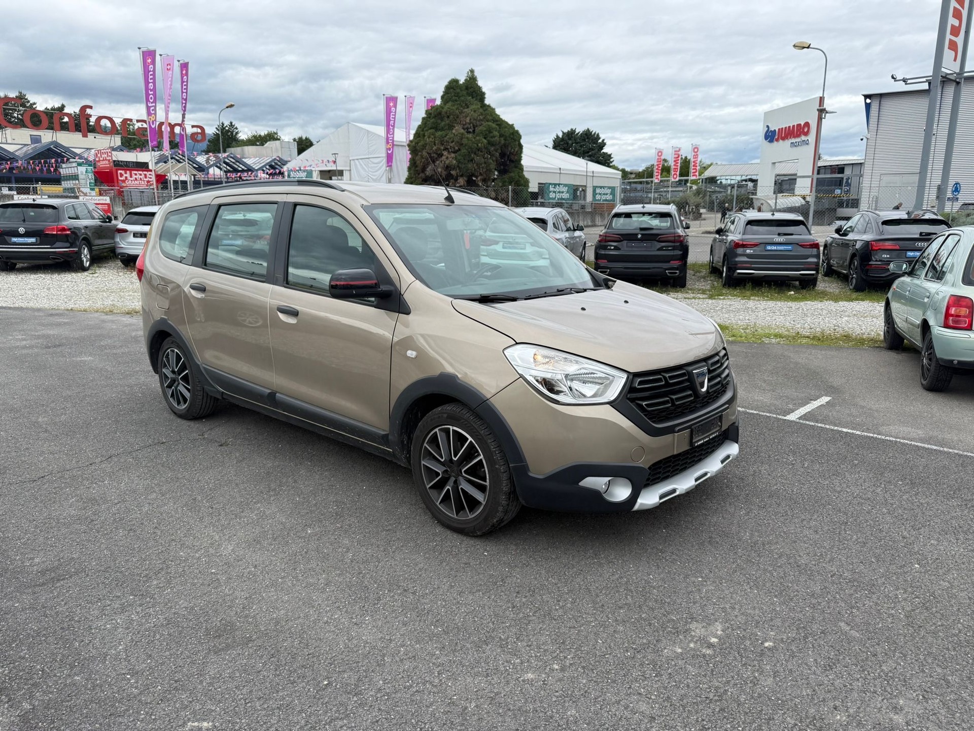 DACIA Lodgy 1.6 Stepway 5PL-image-2