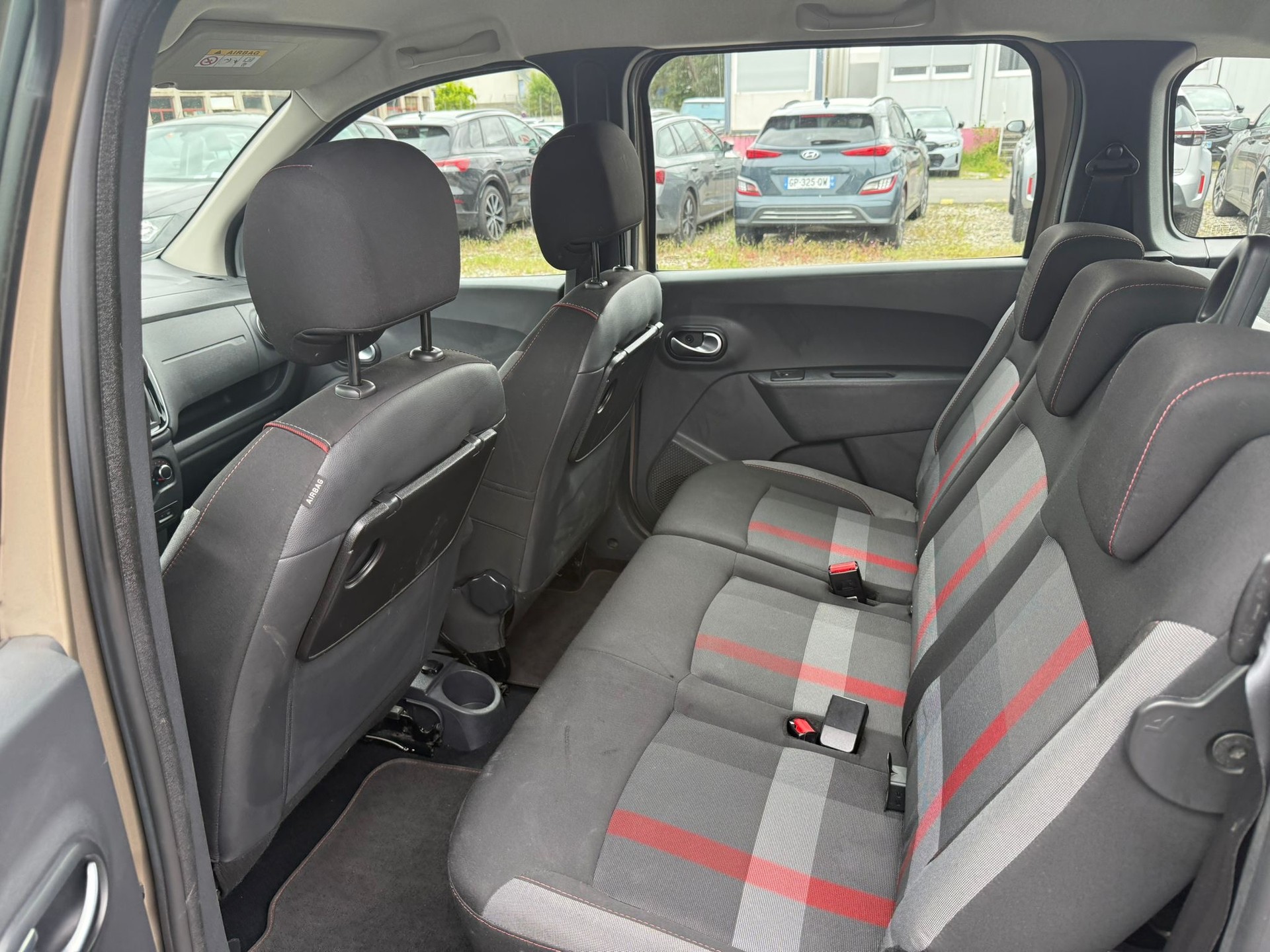 DACIA Lodgy 1.6 Stepway 5PL-image-7
