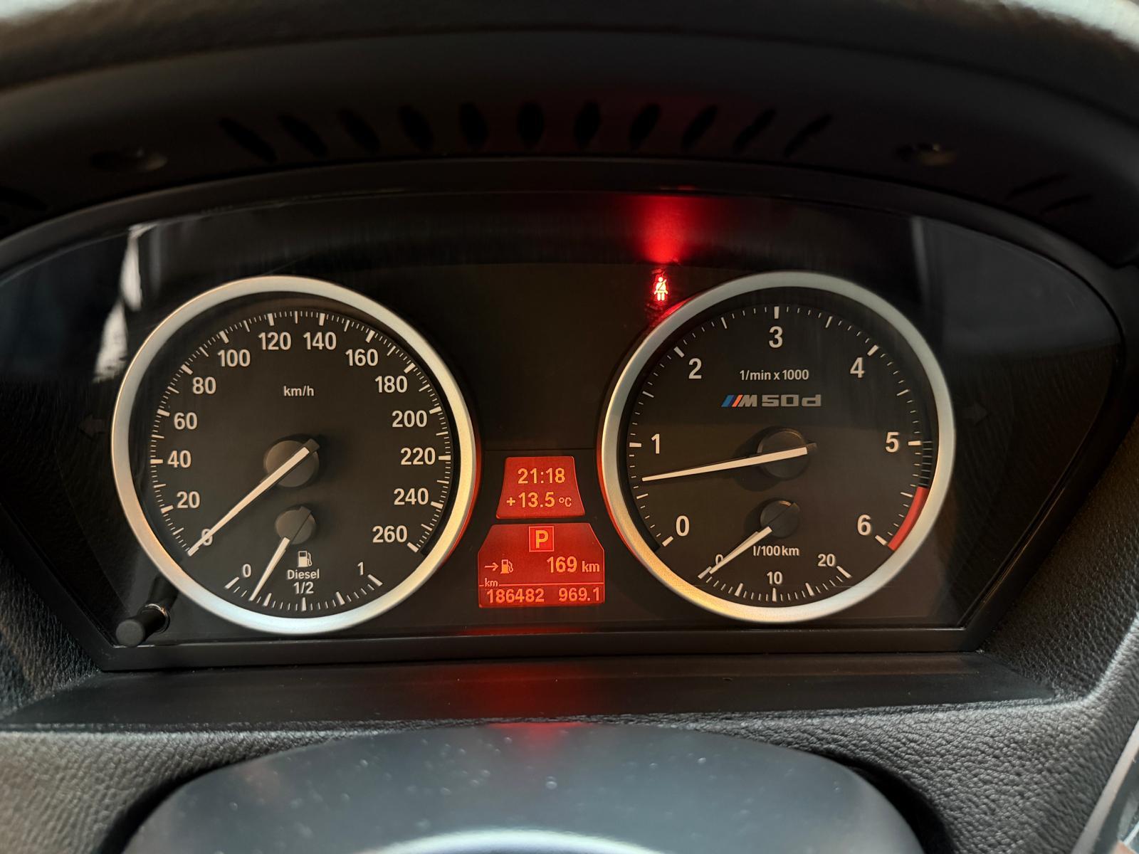 BMW X6 M50d-image-20