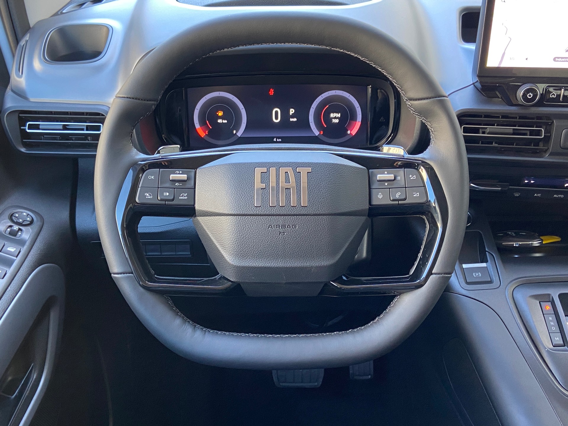 FIAT Qubo L 1.5 Diesel Automat 7-Plätze-image-13