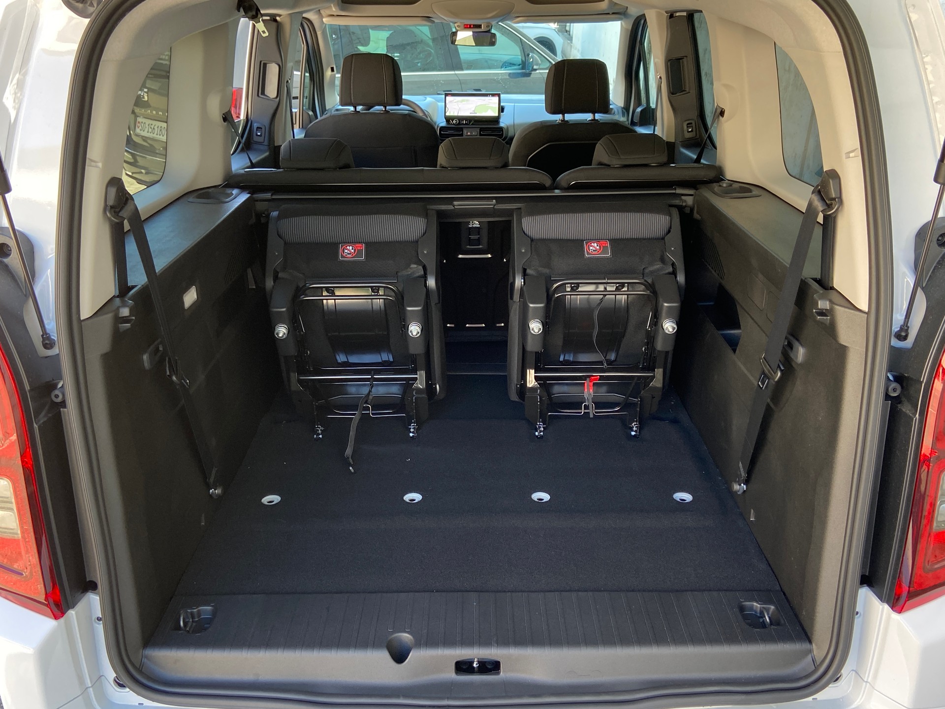 FIAT Qubo L 1.5 Diesel Automat 7-Plätze-image-11