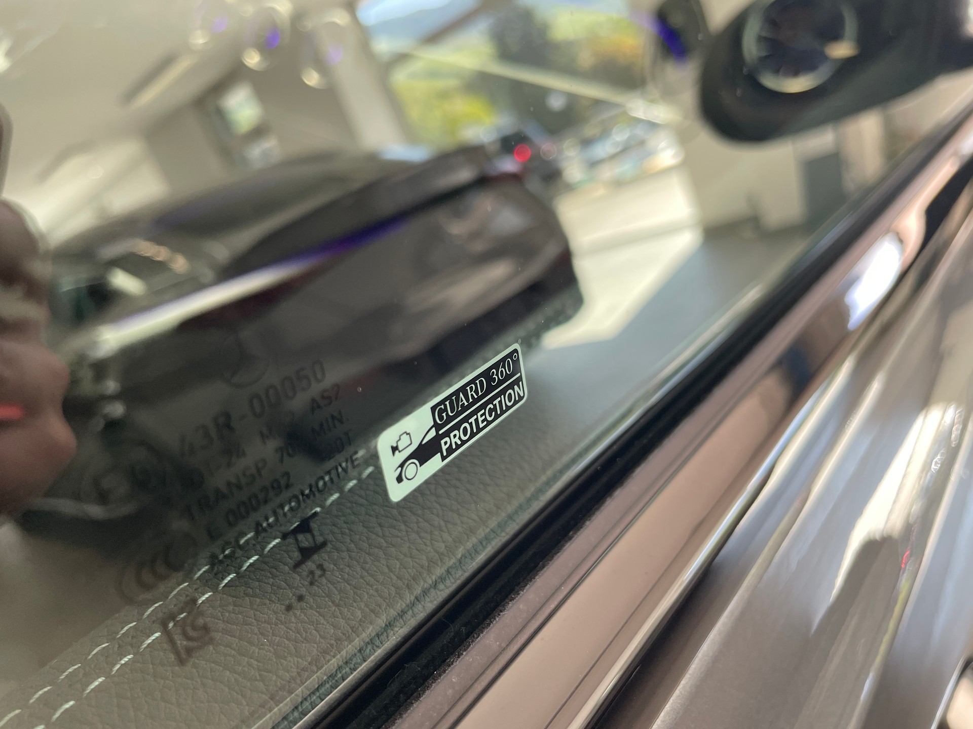 MERCEDES-BENZ EQB 350 AMG Line 4Matic 7 places-image-25