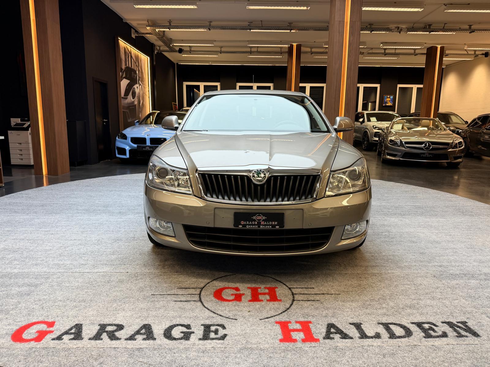 SKODA Octavia Combi 1.8 T-FSI Ambiente-showroom-element-1