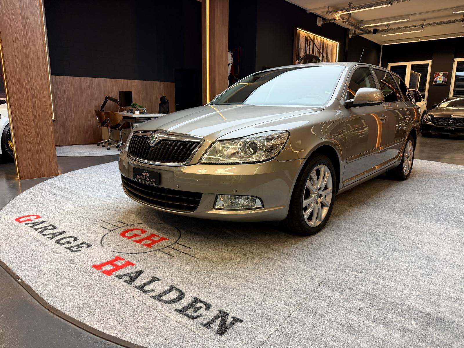 SKODA Octavia Combi 1.8 T-FSI Ambiente-showroom-element-3