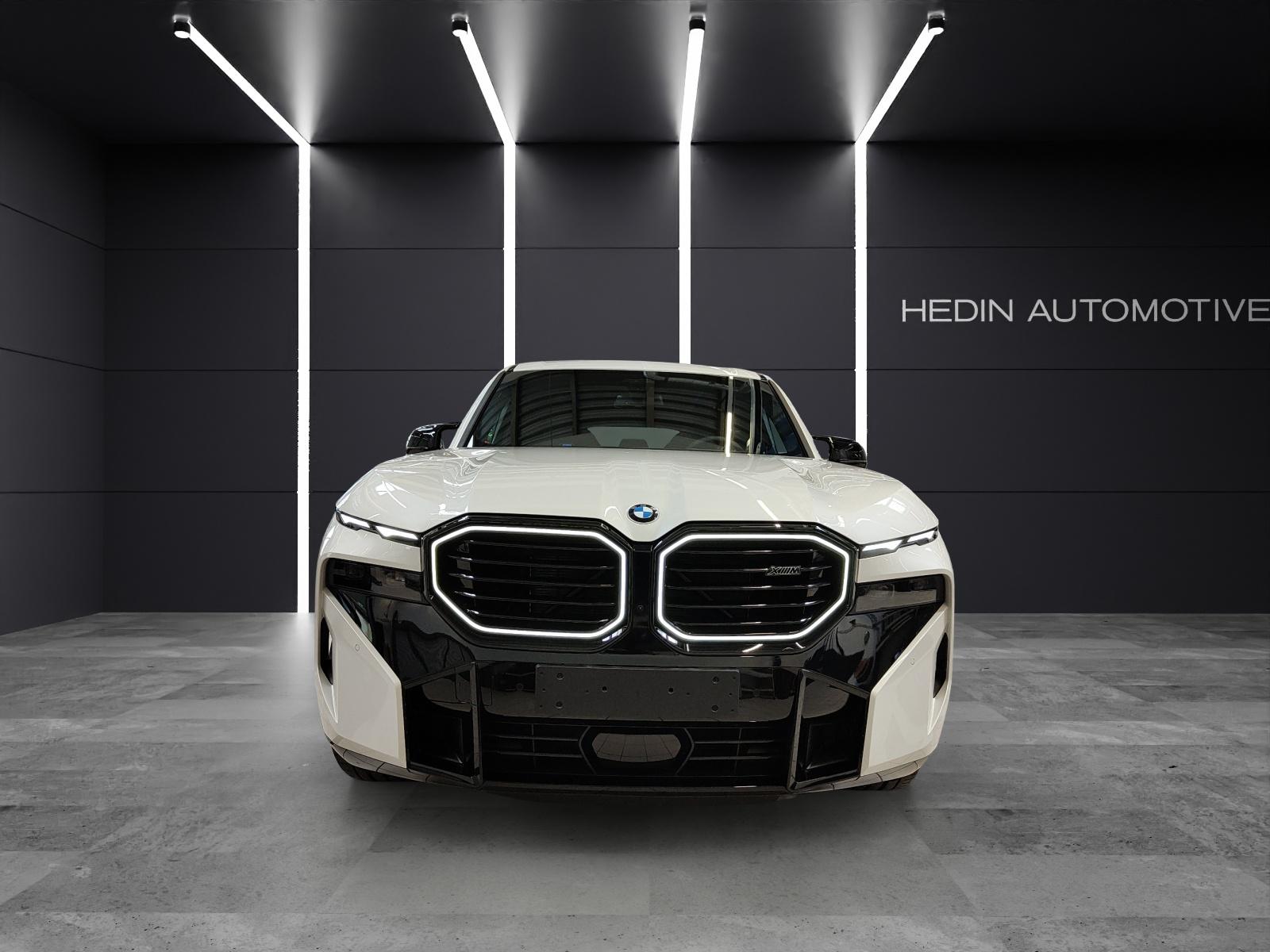 BMW XM 50e Plug-in Hybrid-image-2