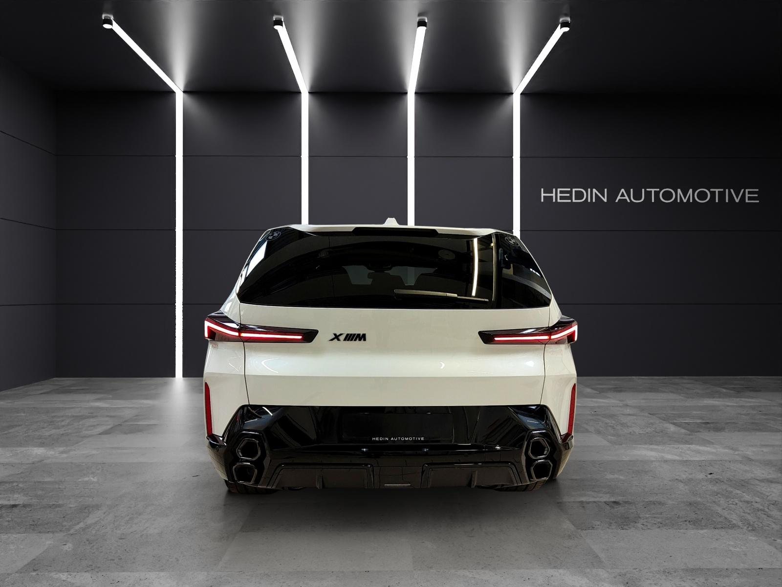 BMW XM 50e Plug-in Hybrid-image-4