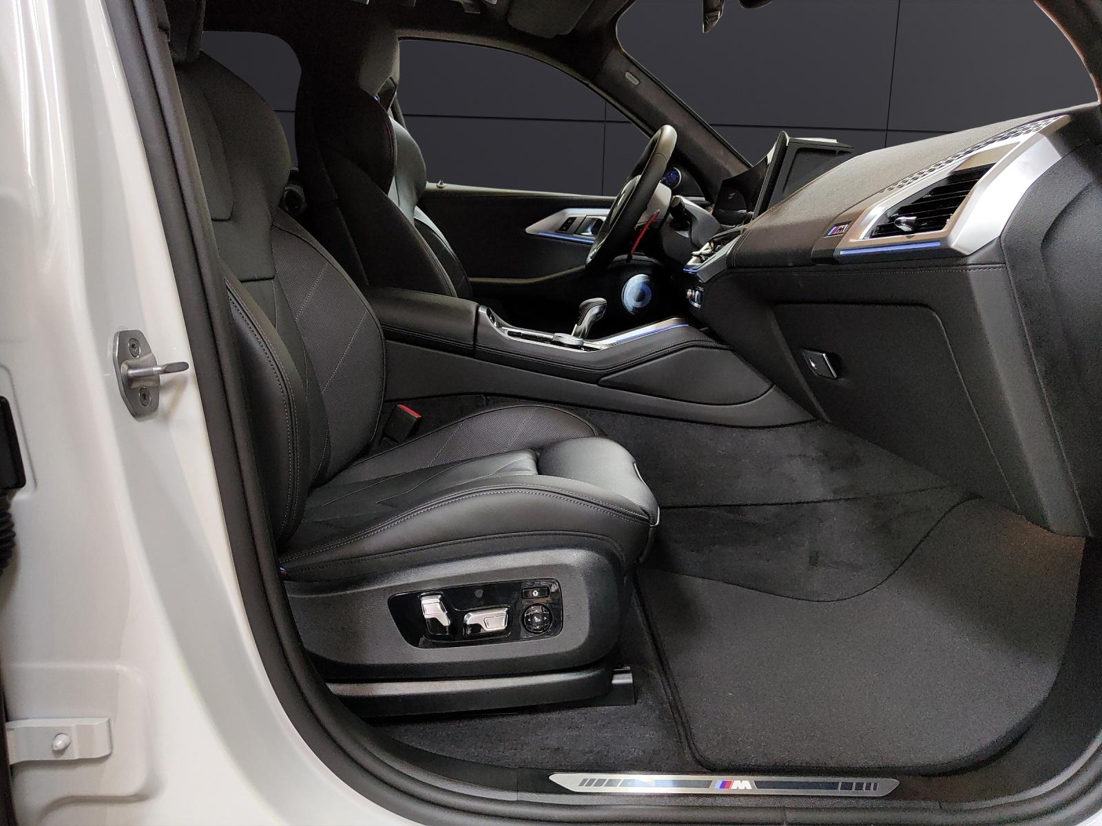 BMW XM 50e Plug-in Hybrid-image-19