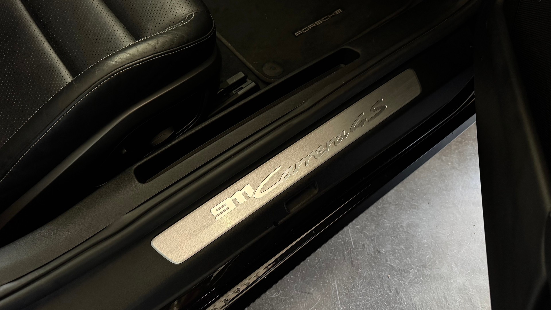 PORSCHE 911 Carrera 4S Cabriolet PDK-image-15
