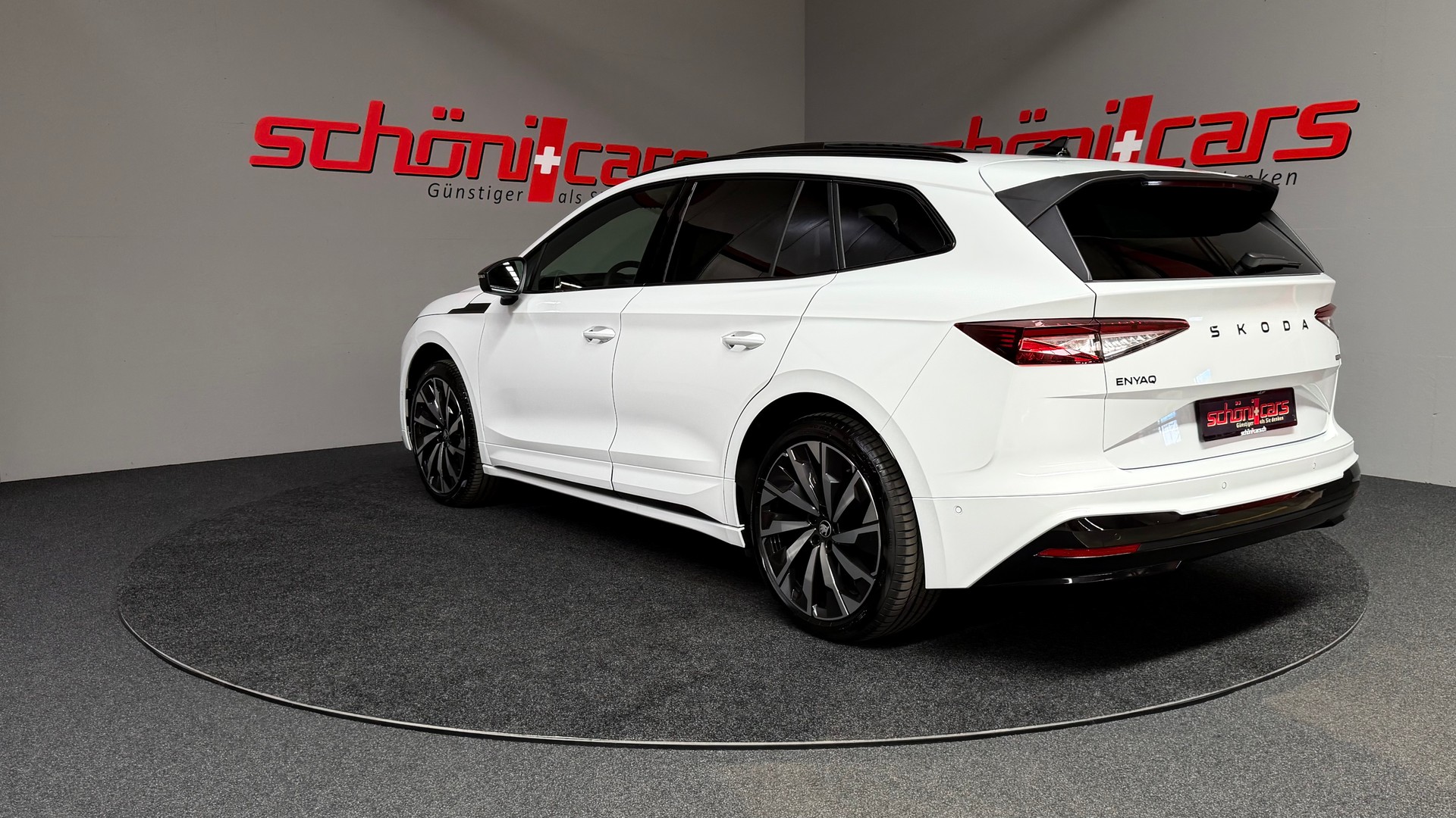 SKODA Enyaq 85x Sportline 4x4-showroom-element-3