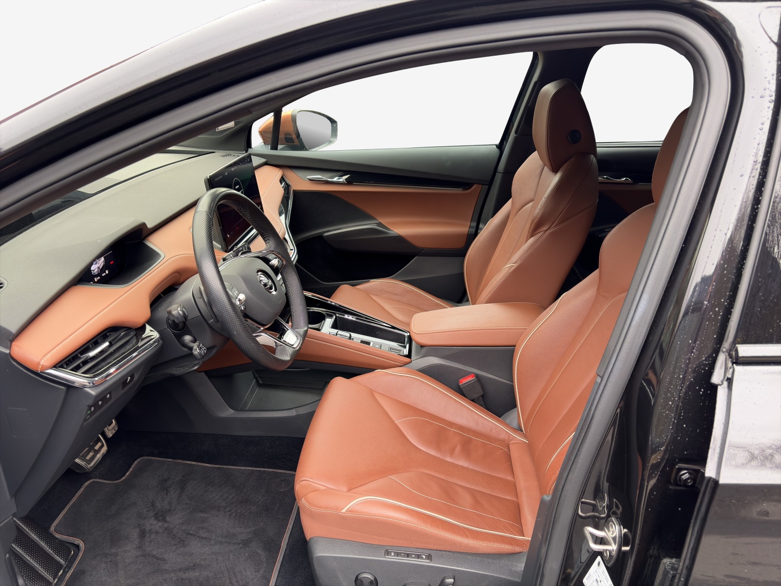 SKODA Enyaq iV 80x Founders Edition-image-8