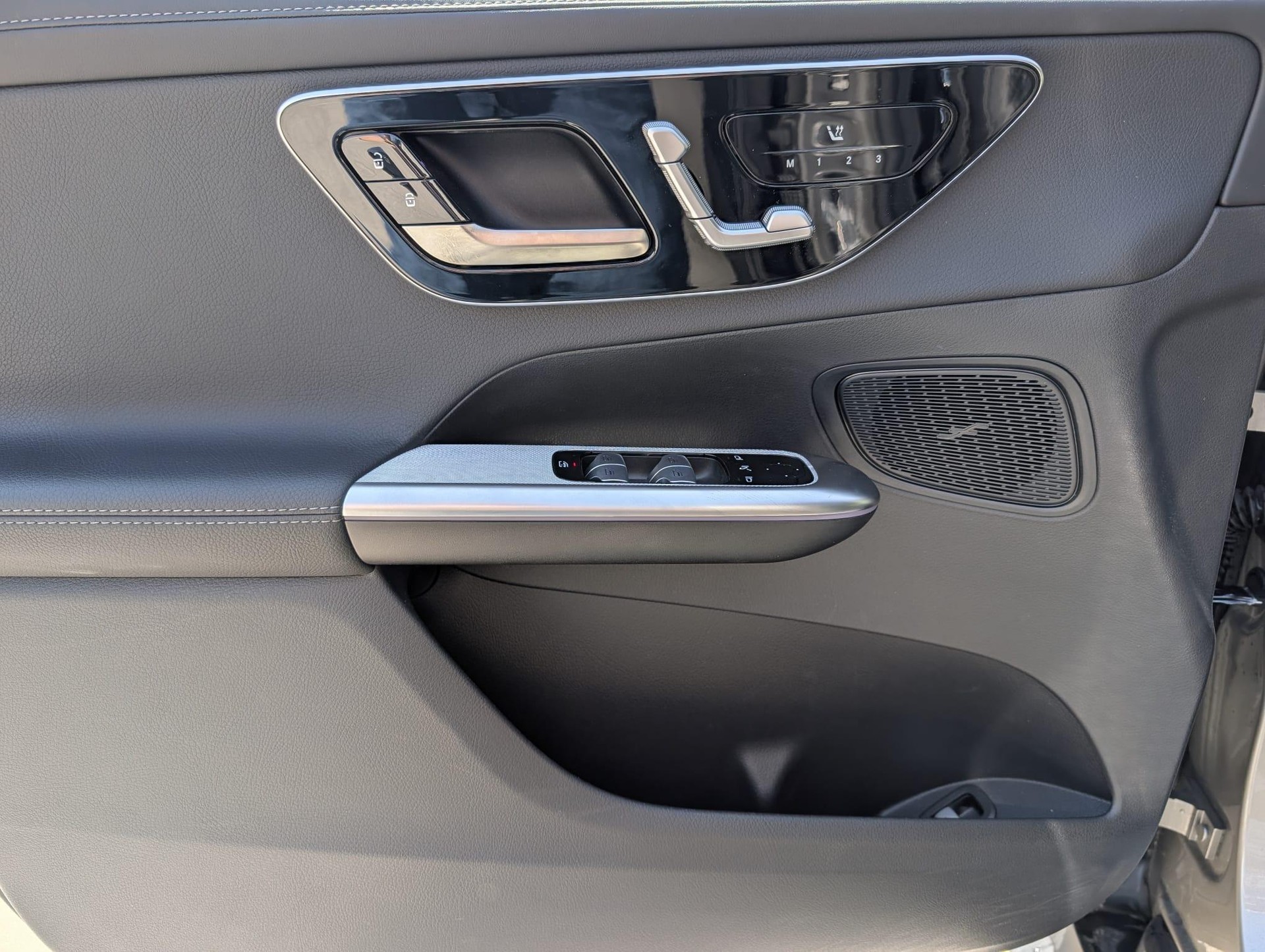 MERCEDES-BENZ GLC 200 4m-image-9