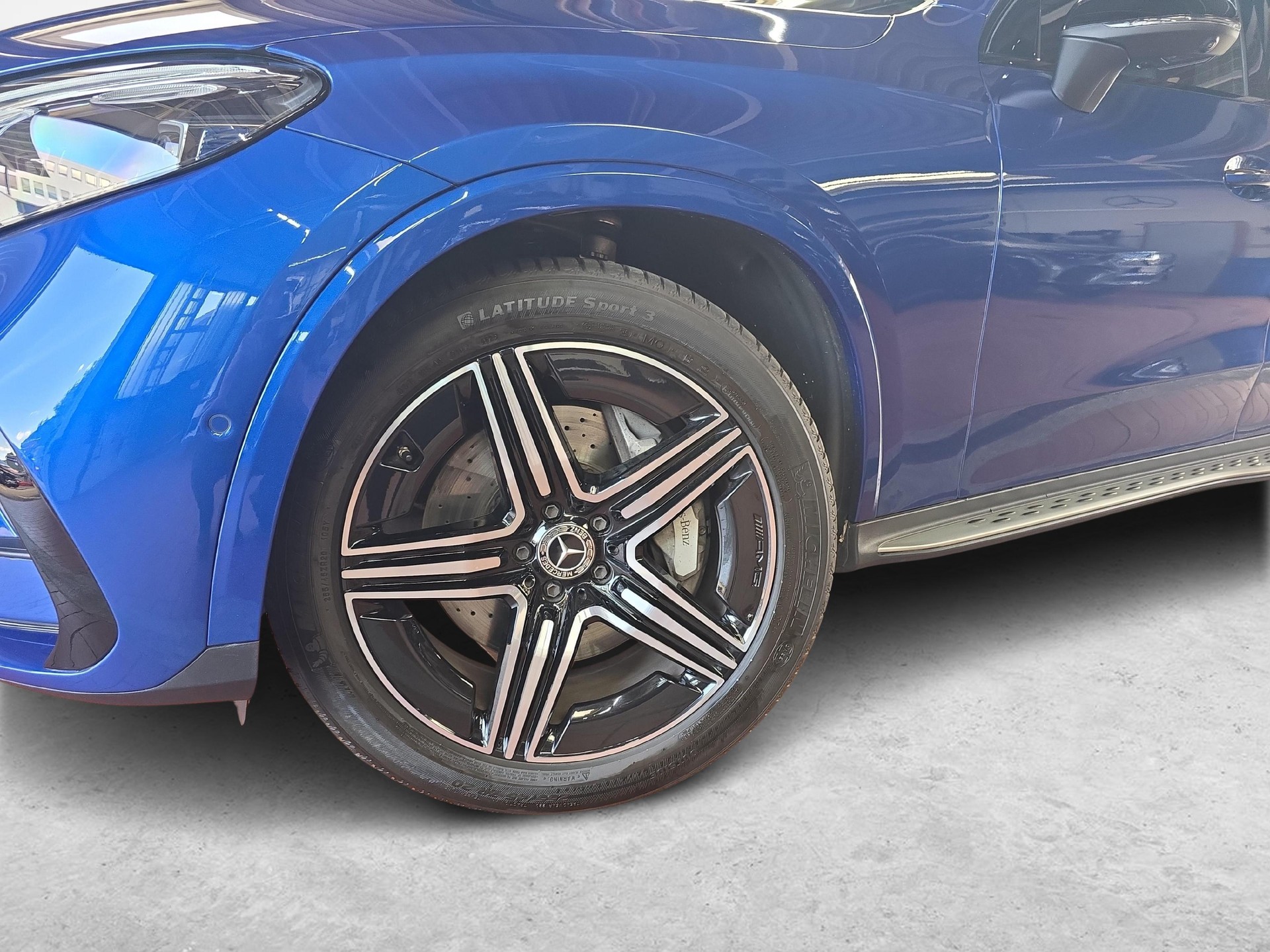 MERCEDES-BENZ GLC 220 d 4MATIC Coupé AMG Line-image-11