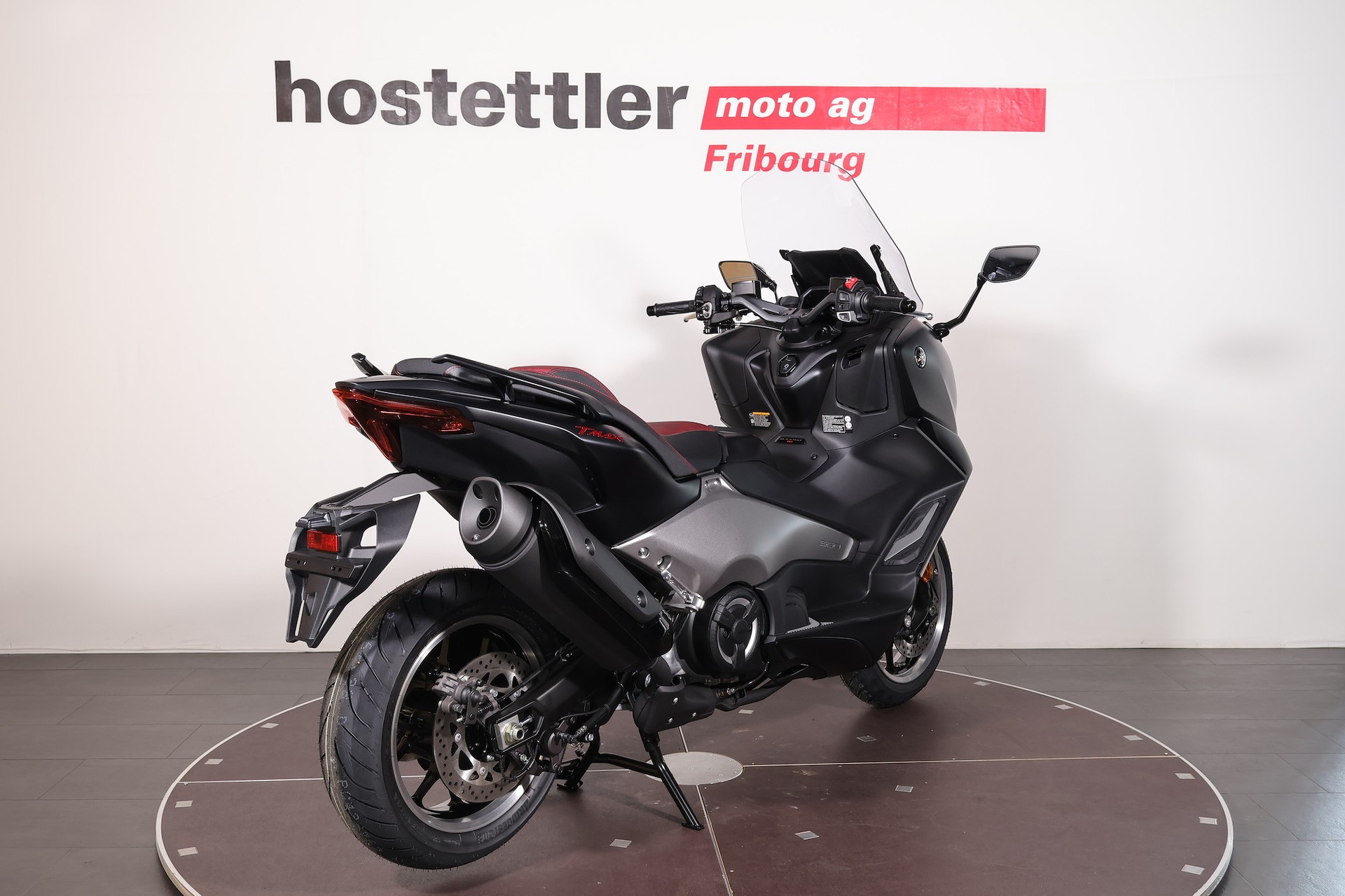 YAMAHA TMAX 25th Anniversary-showroom-element-2