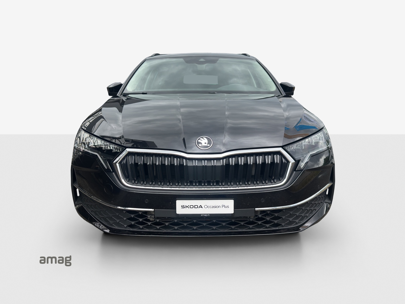SKODA Octavia Combi 2.0 TDI DSG Selection-image-6