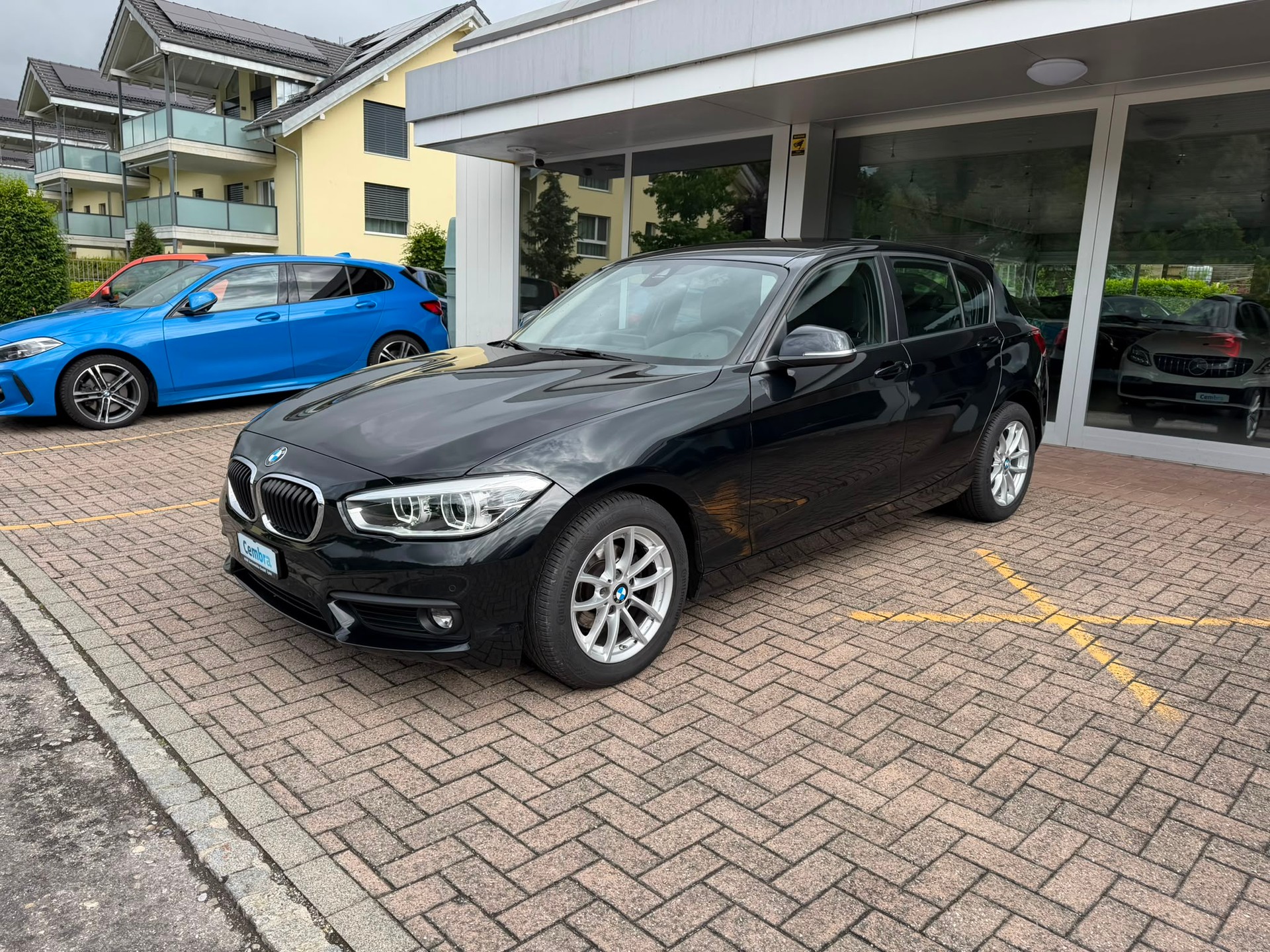 BMW 118i Steptronic-image-1