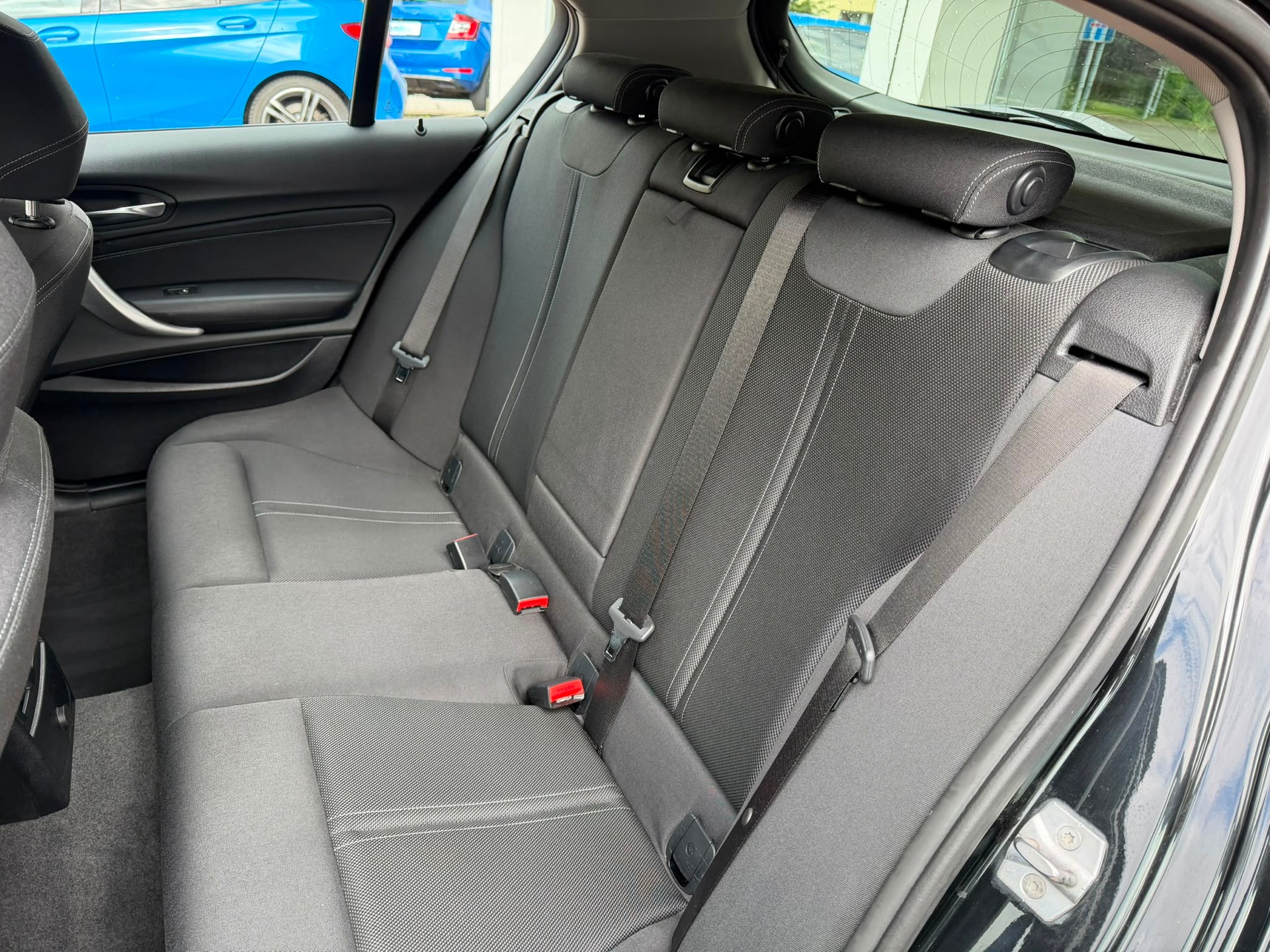 BMW 118i Steptronic-image-7