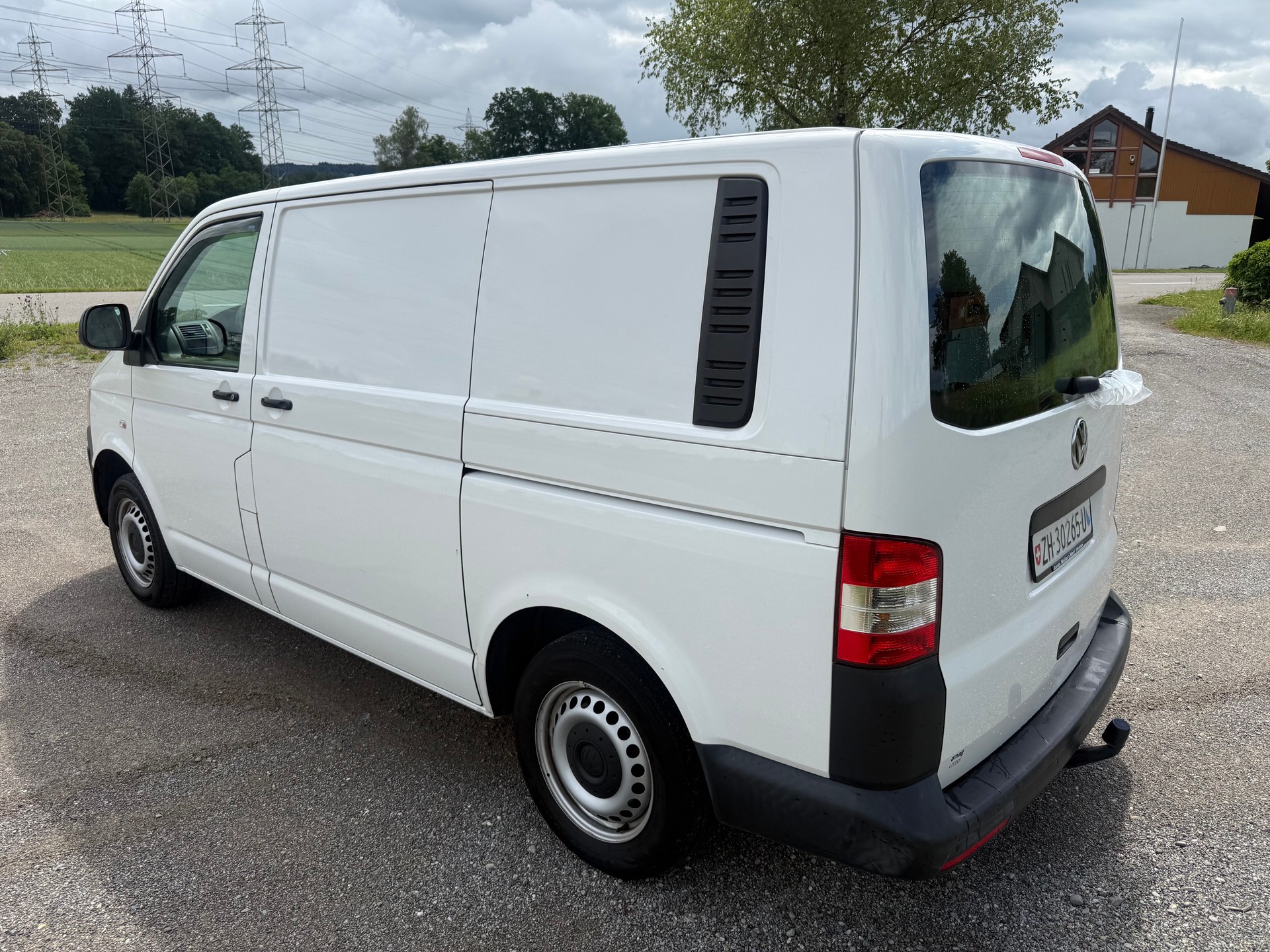 VW T5 2.0 TDI-image-3
