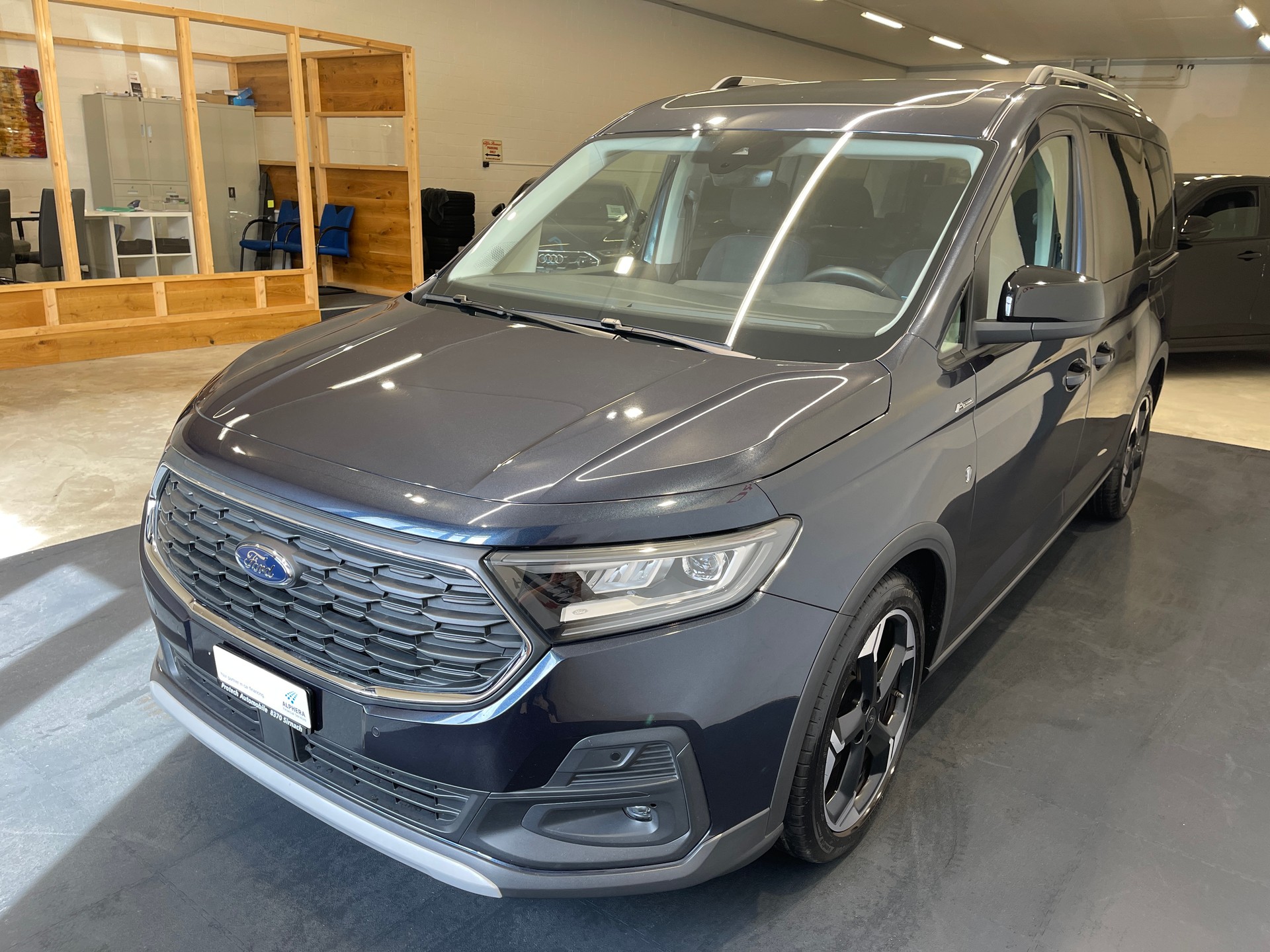 FORD Grand Tourneo Connect 2.0 EcoBlue Active Automat *7PLATZ*-showroom-element-3