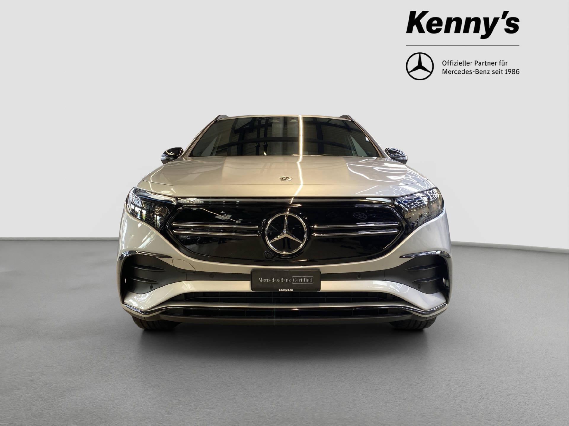 MERCEDES-BENZ EQA 250 AMG Line-image-2
