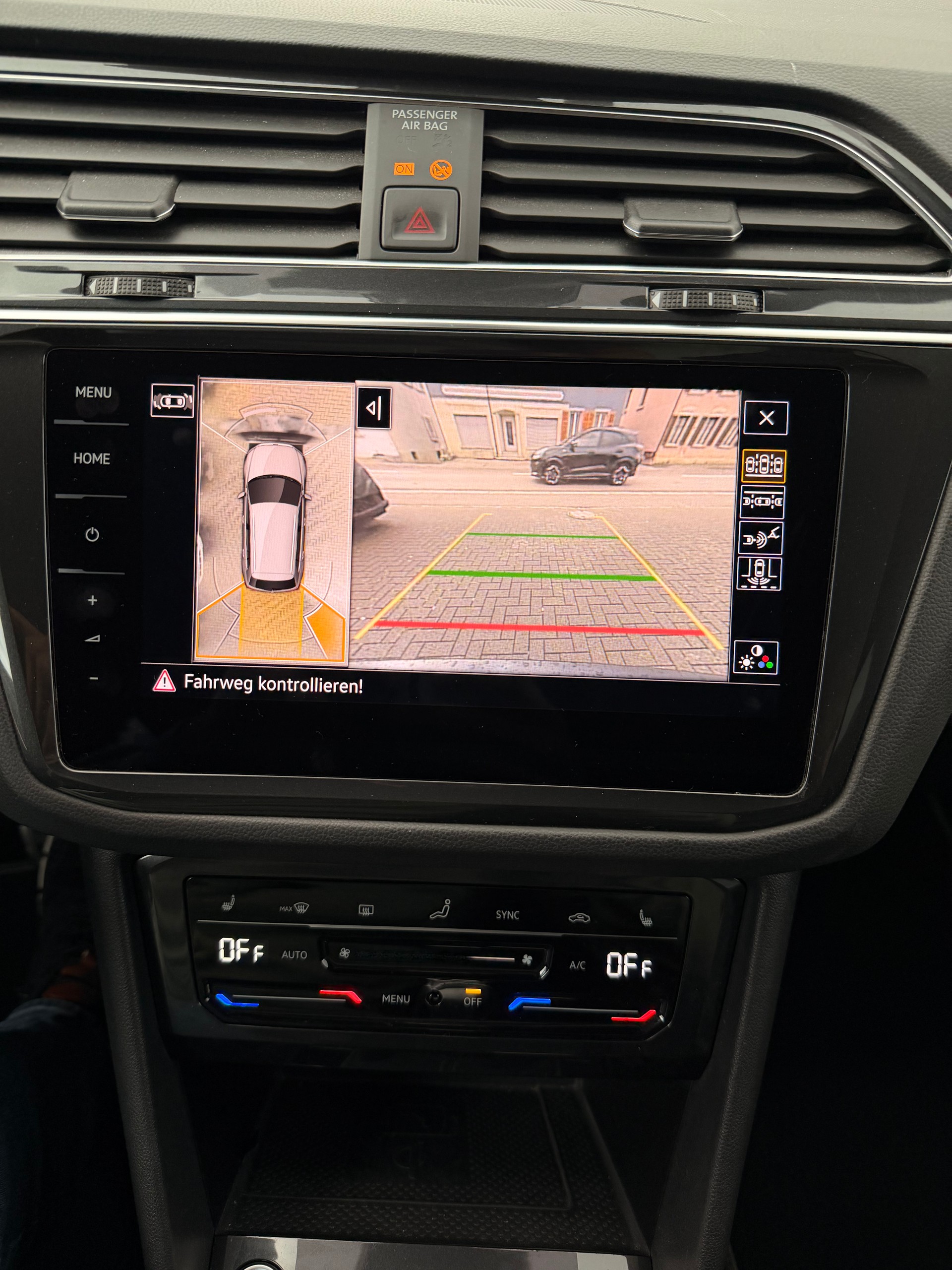 VW Tiguan 2.0 TDI SCR R-Line 4Motion DSG black edition-image-22
