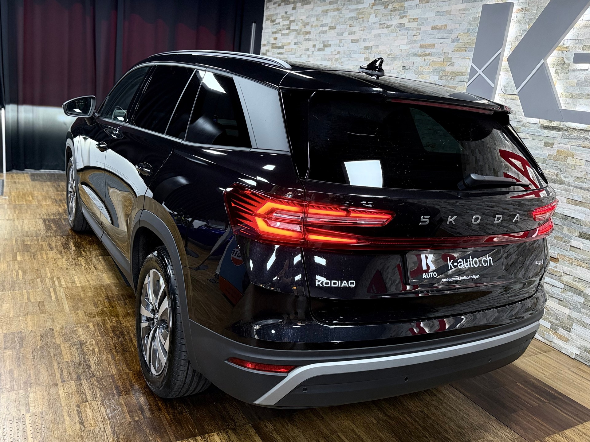 SKODA Kodiaq 2.0 TSI Selection 4x4-image-1