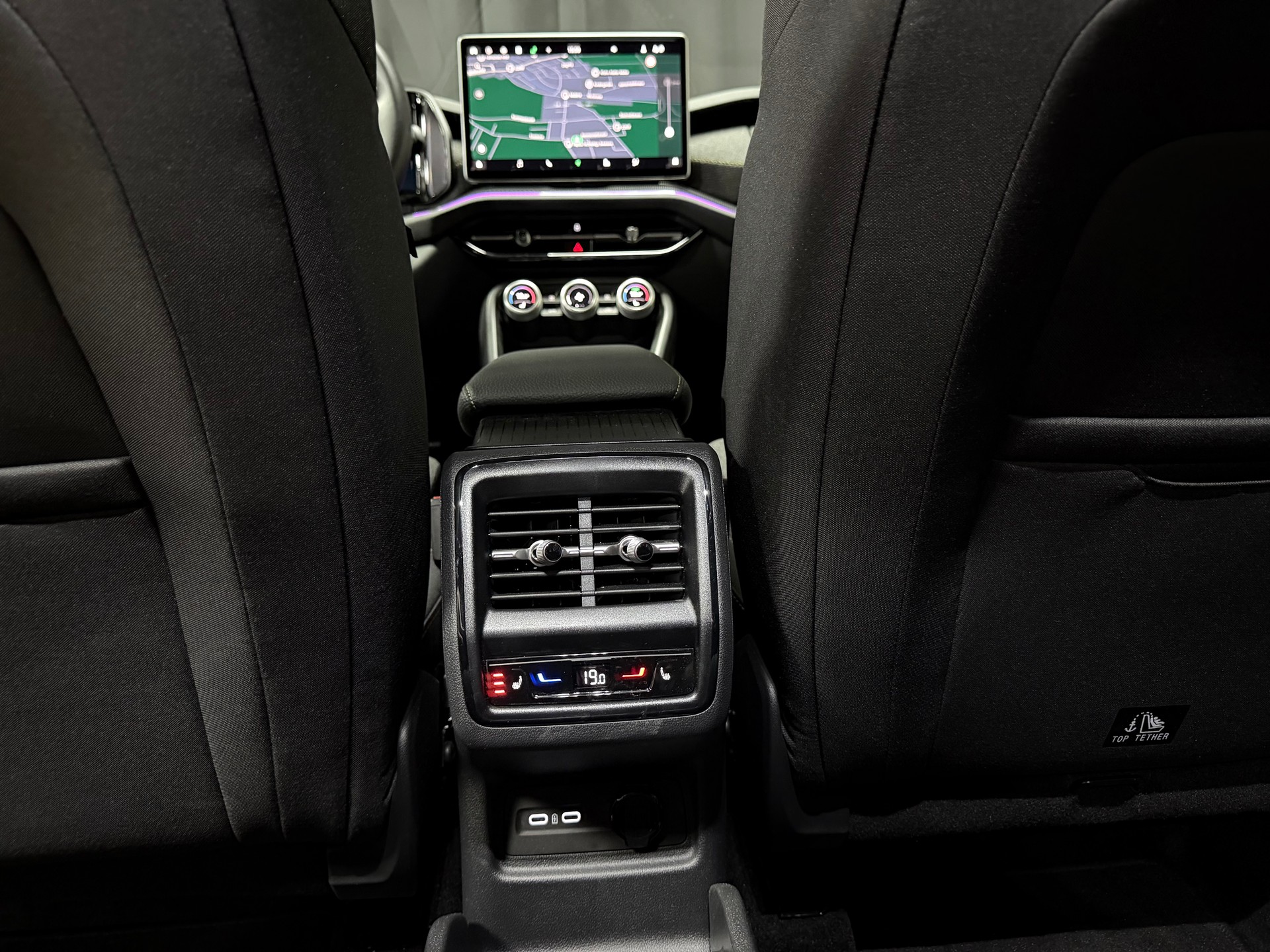 SKODA Kodiaq 2.0 TSI Selection 4x4-image-24