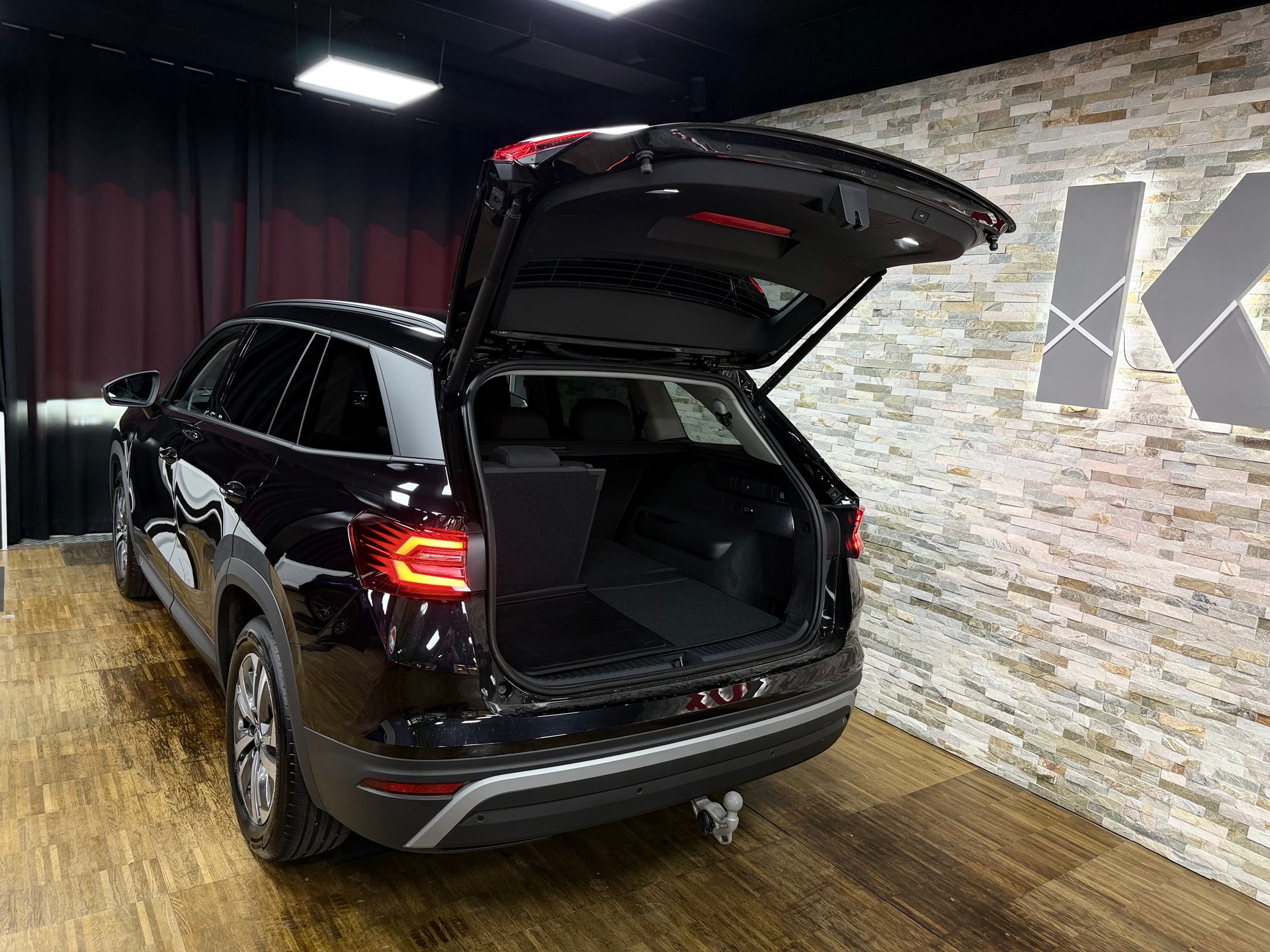 SKODA Kodiaq 2.0 TSI Selection 4x4-image-26