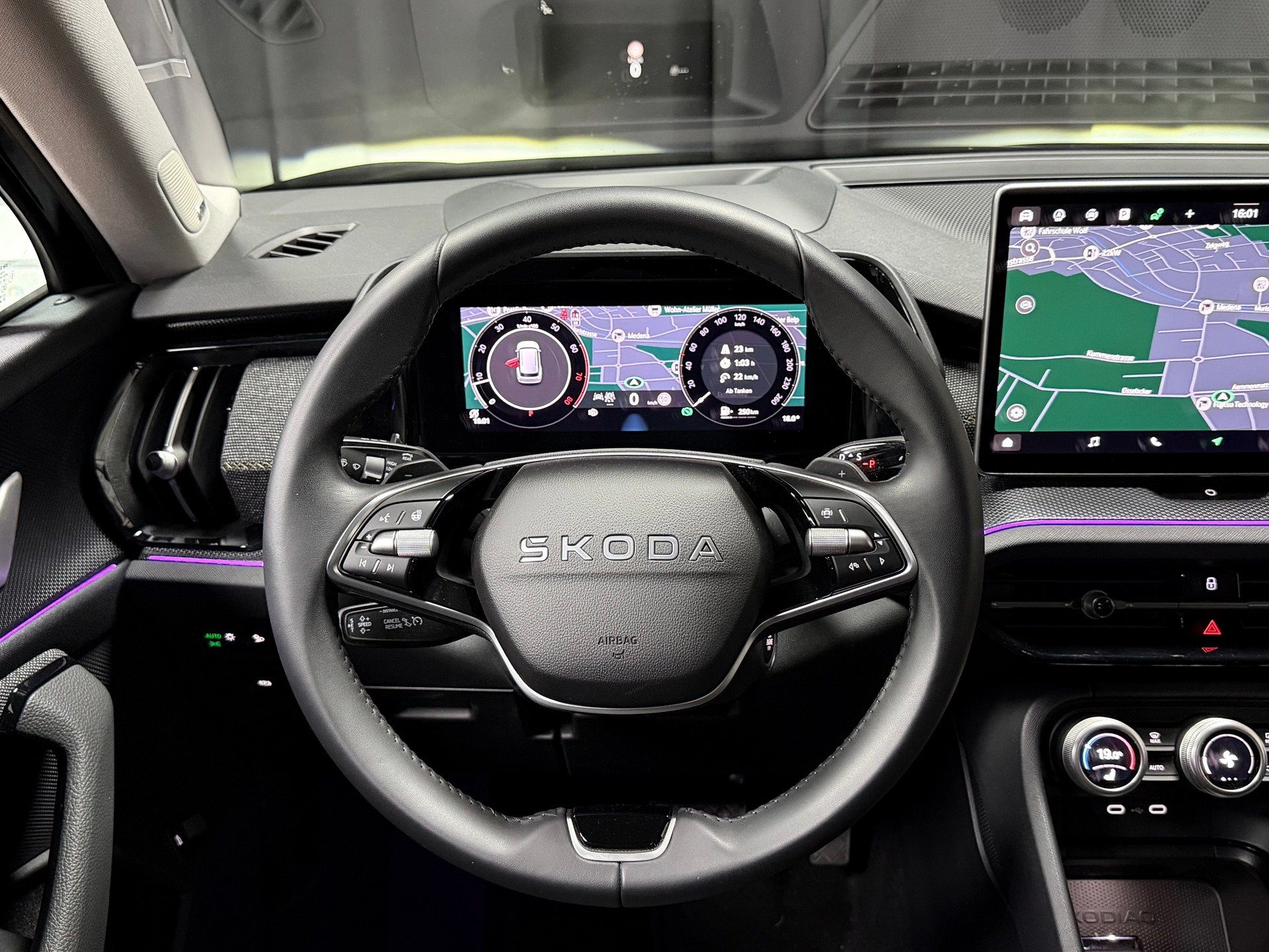 SKODA Kodiaq 2.0 TSI Selection 4x4-image-13