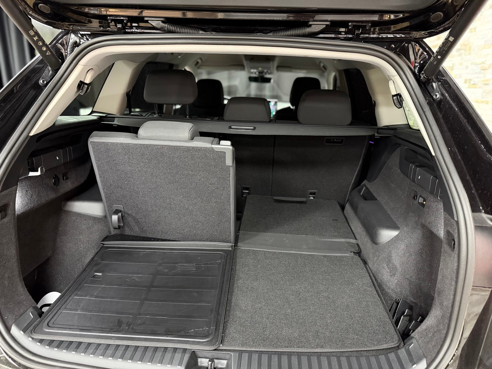 SKODA Kodiaq 2.0 TSI Selection 4x4-image-27