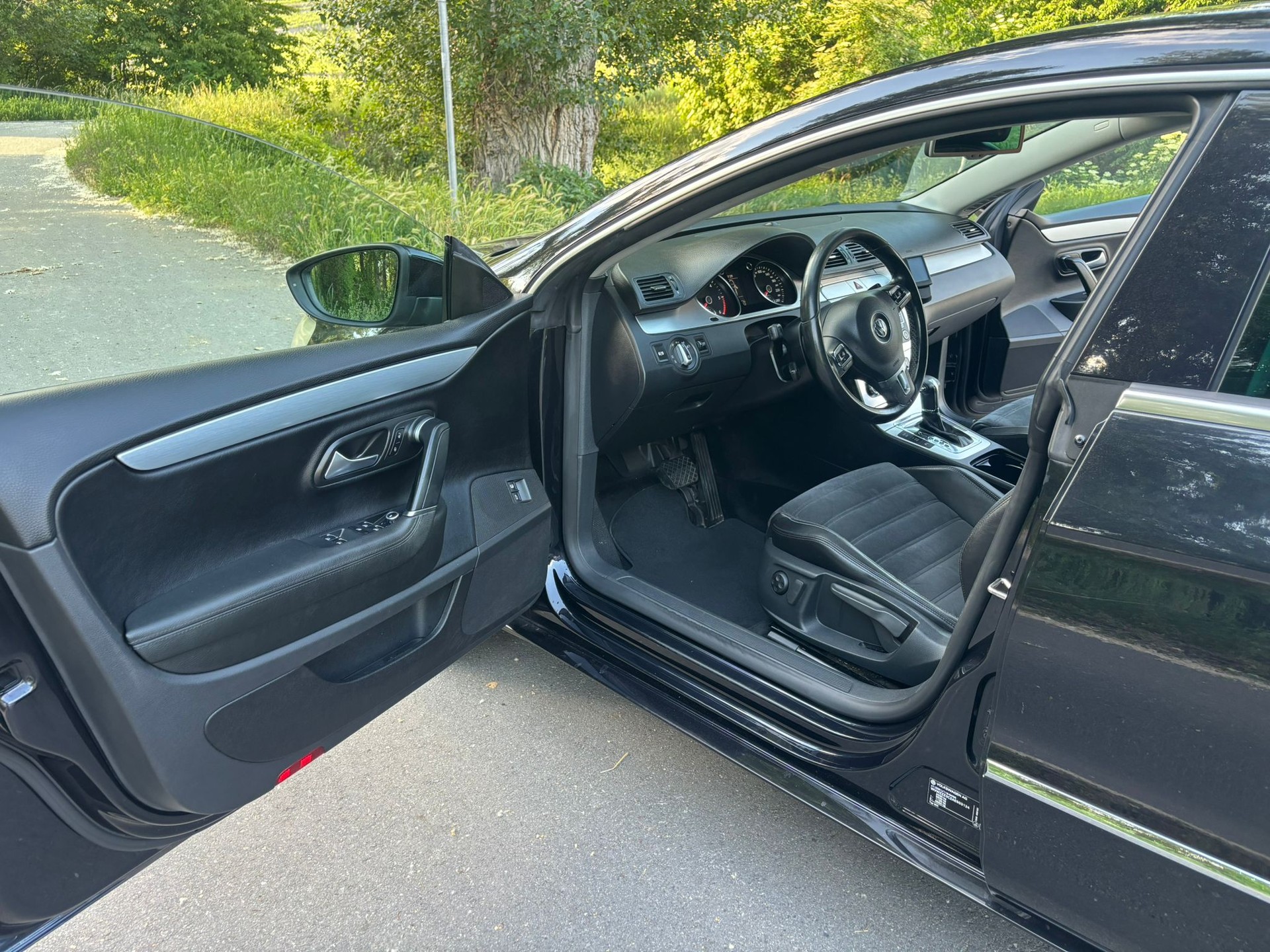 VW Passat CC 2.0 BlueTDI DSG-image-10