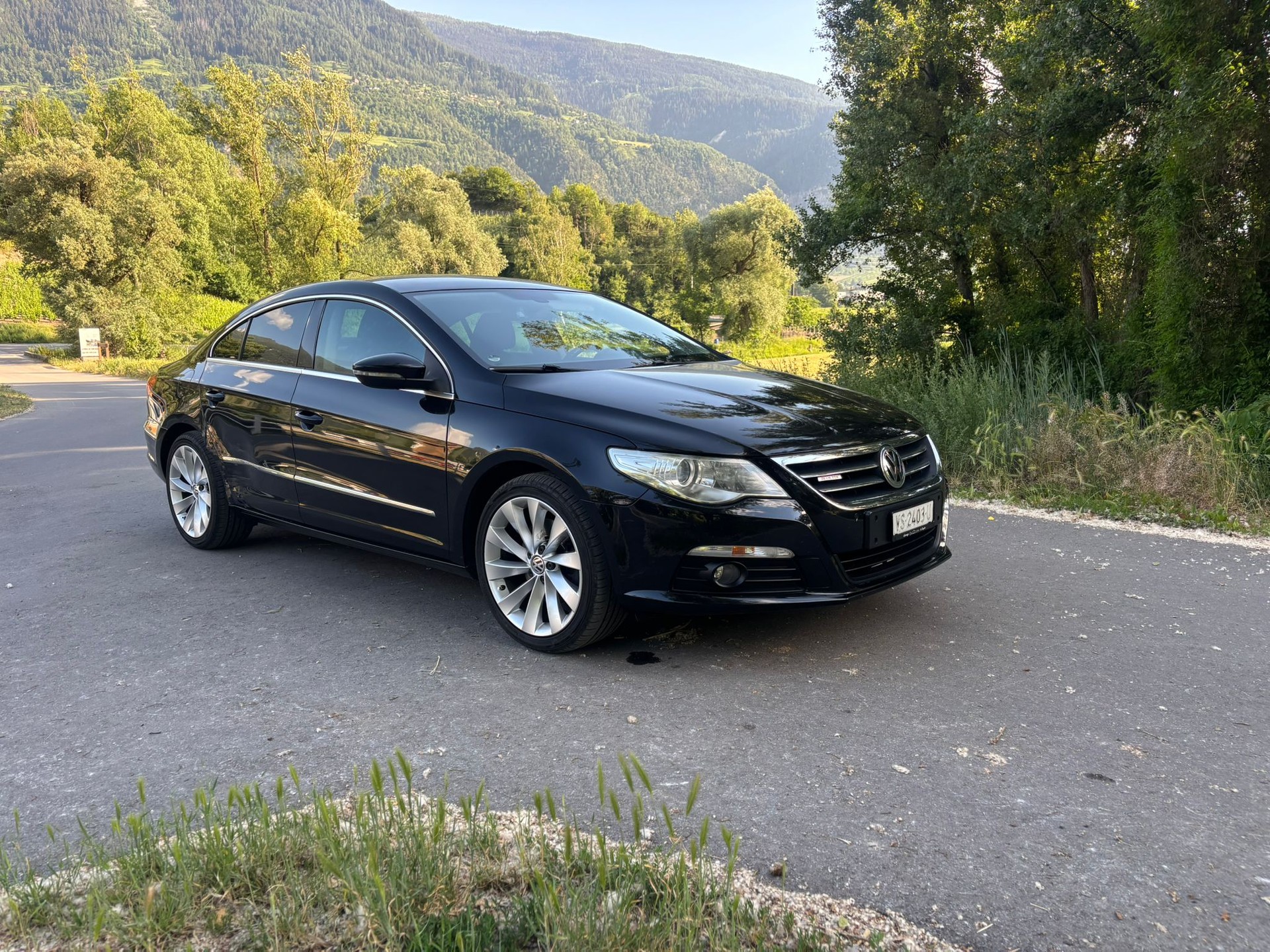 VW Passat CC 2.0 BlueTDI DSG-image-2