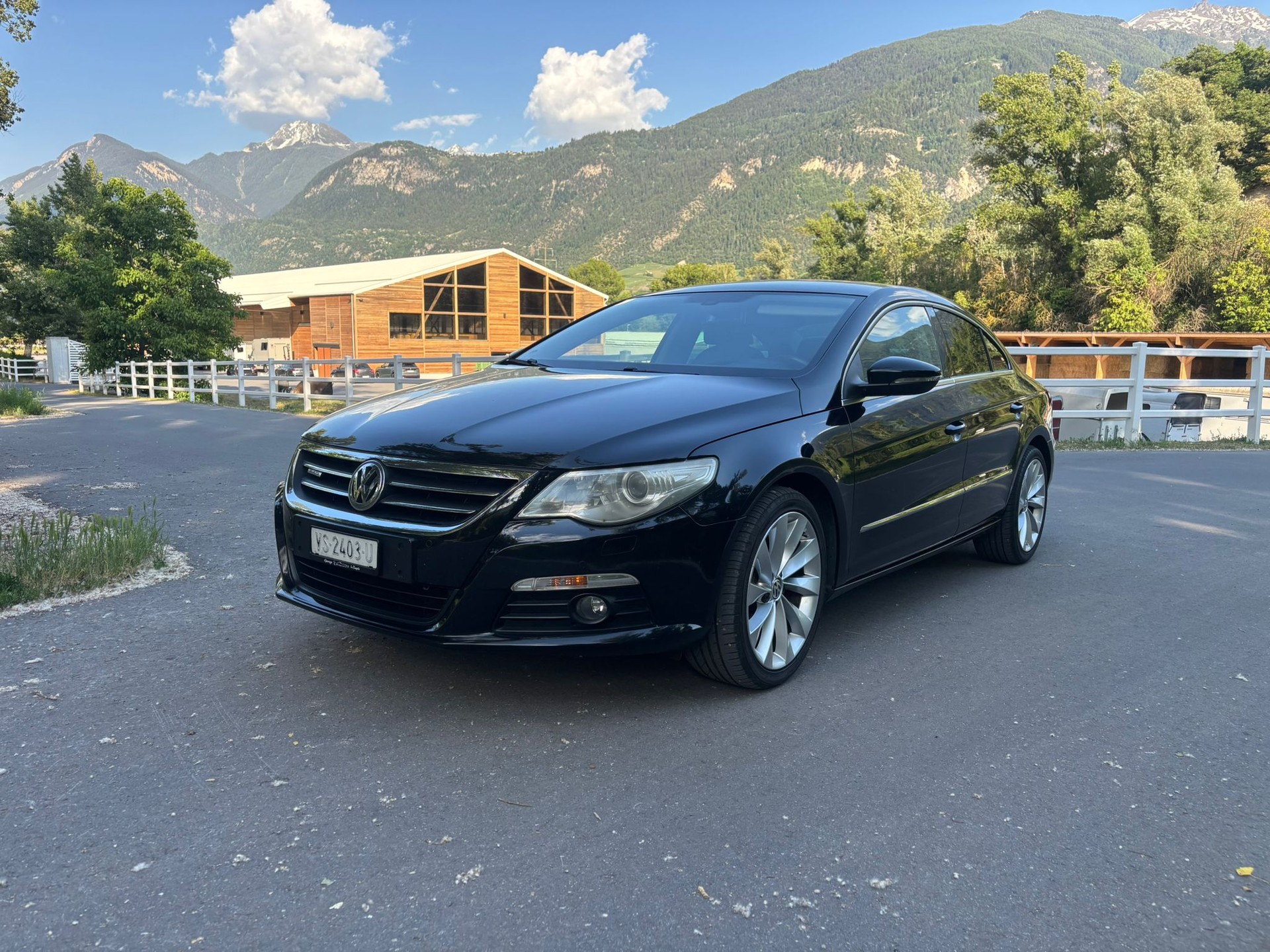 VW Passat CC 2.0 BlueTDI DSG-image-1